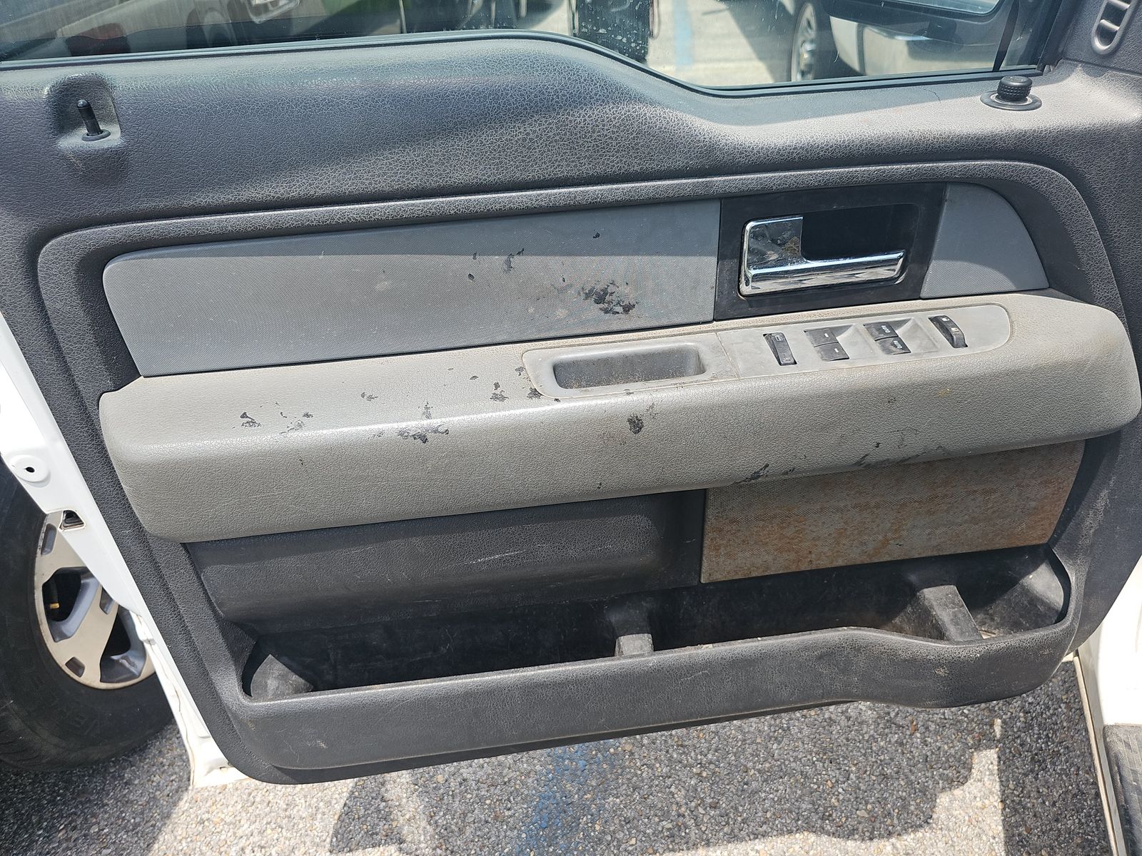 2014 Ford F-150 XL RWD