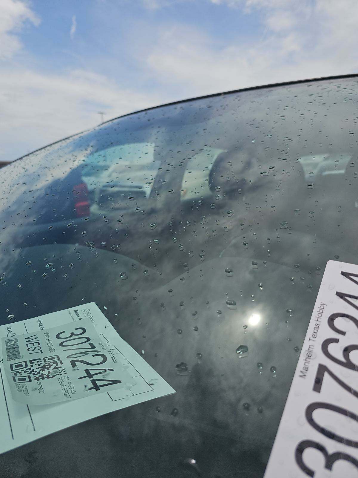 2017 Nissan Rogue Sport SV FWD