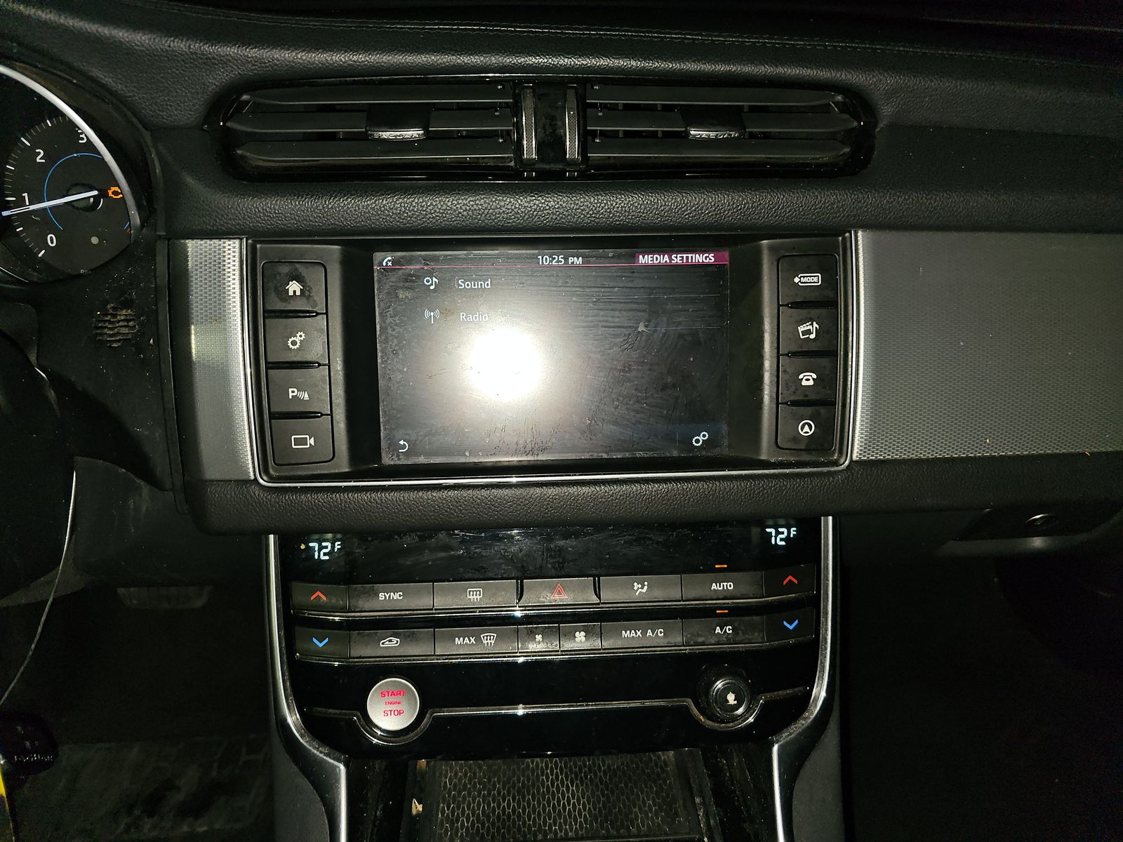 2017 Jaguar XF 20d Premium RWD