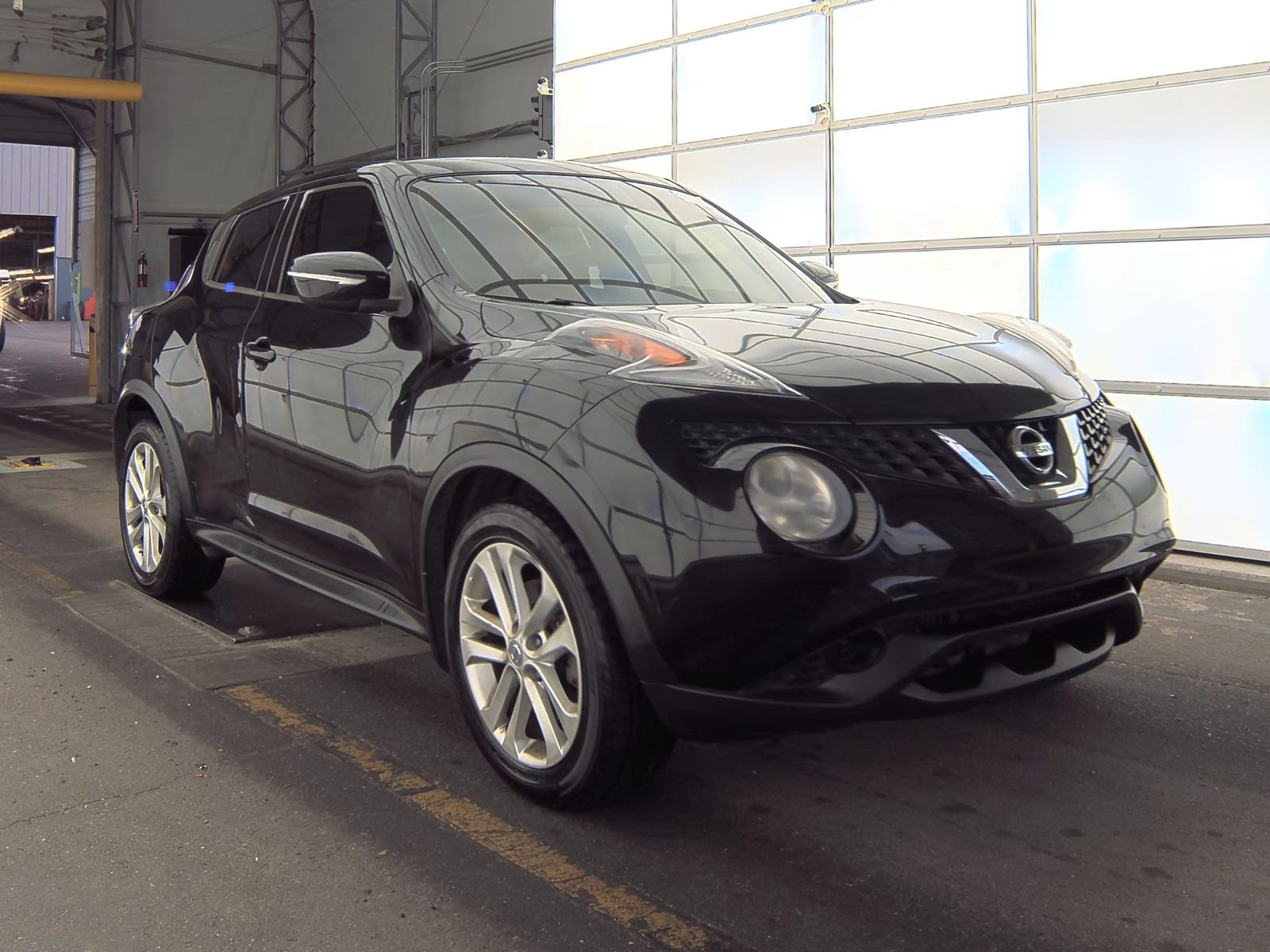 2015 Nissan JUKE SV FWD