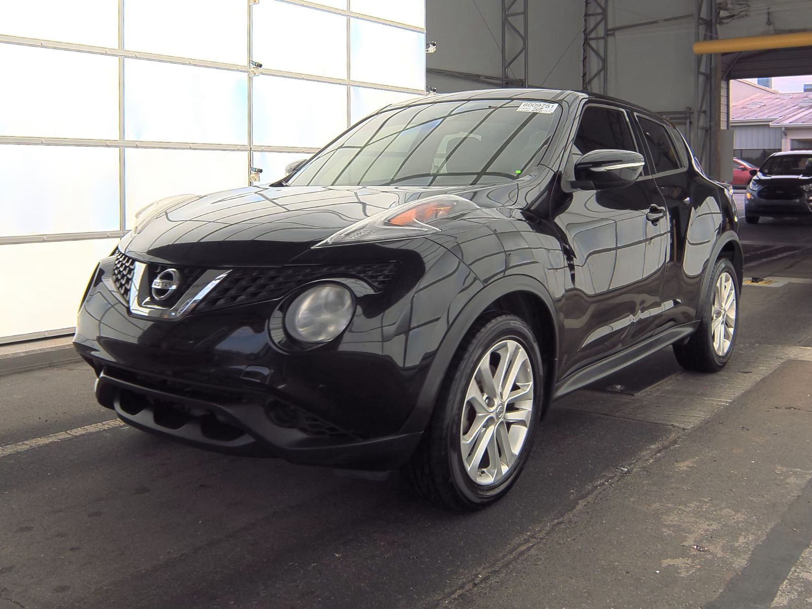 2015 Nissan JUKE SV FWD