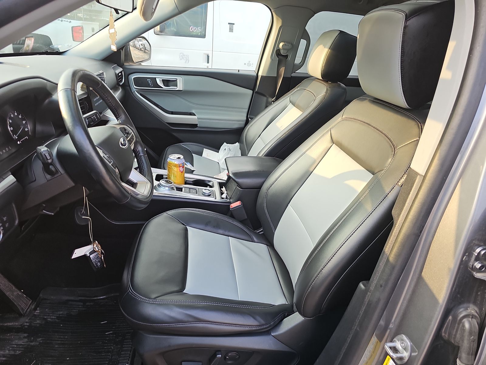 2022 Ford Explorer XLT AWD