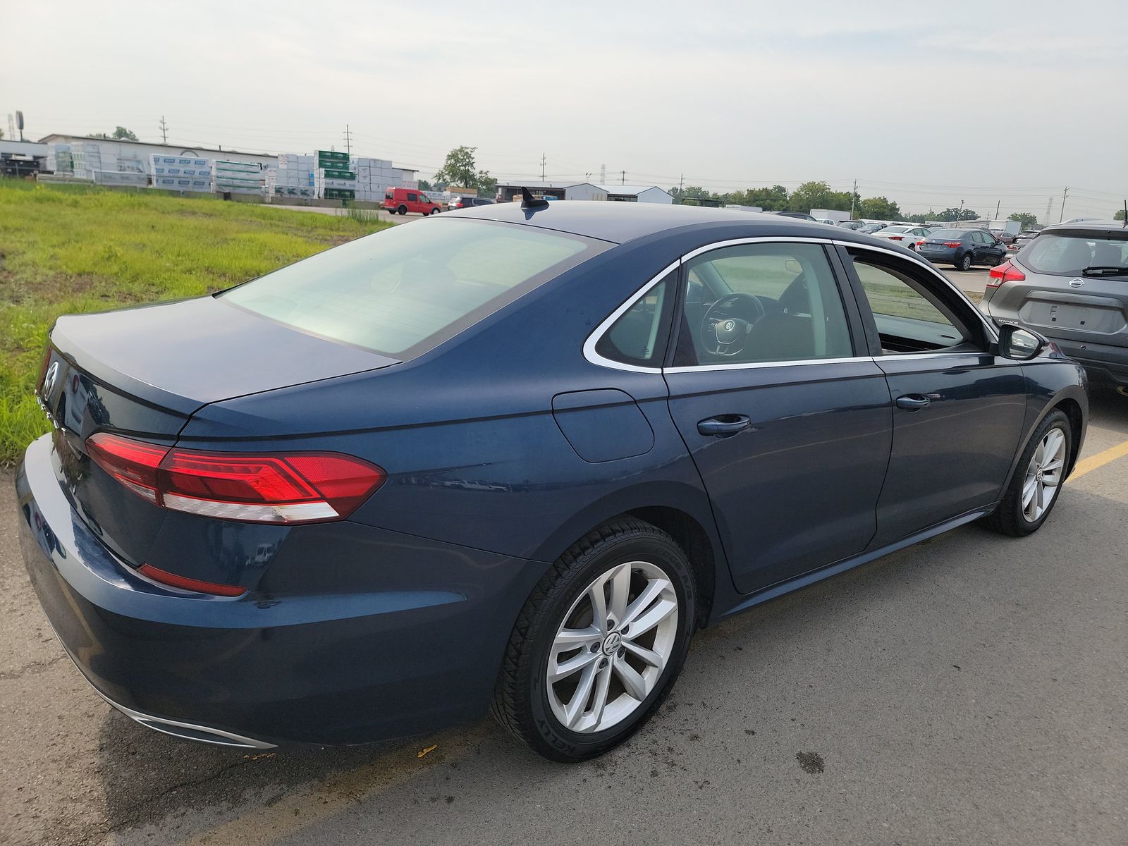 2020 Volkswagen Passat 2.0T SE FWD