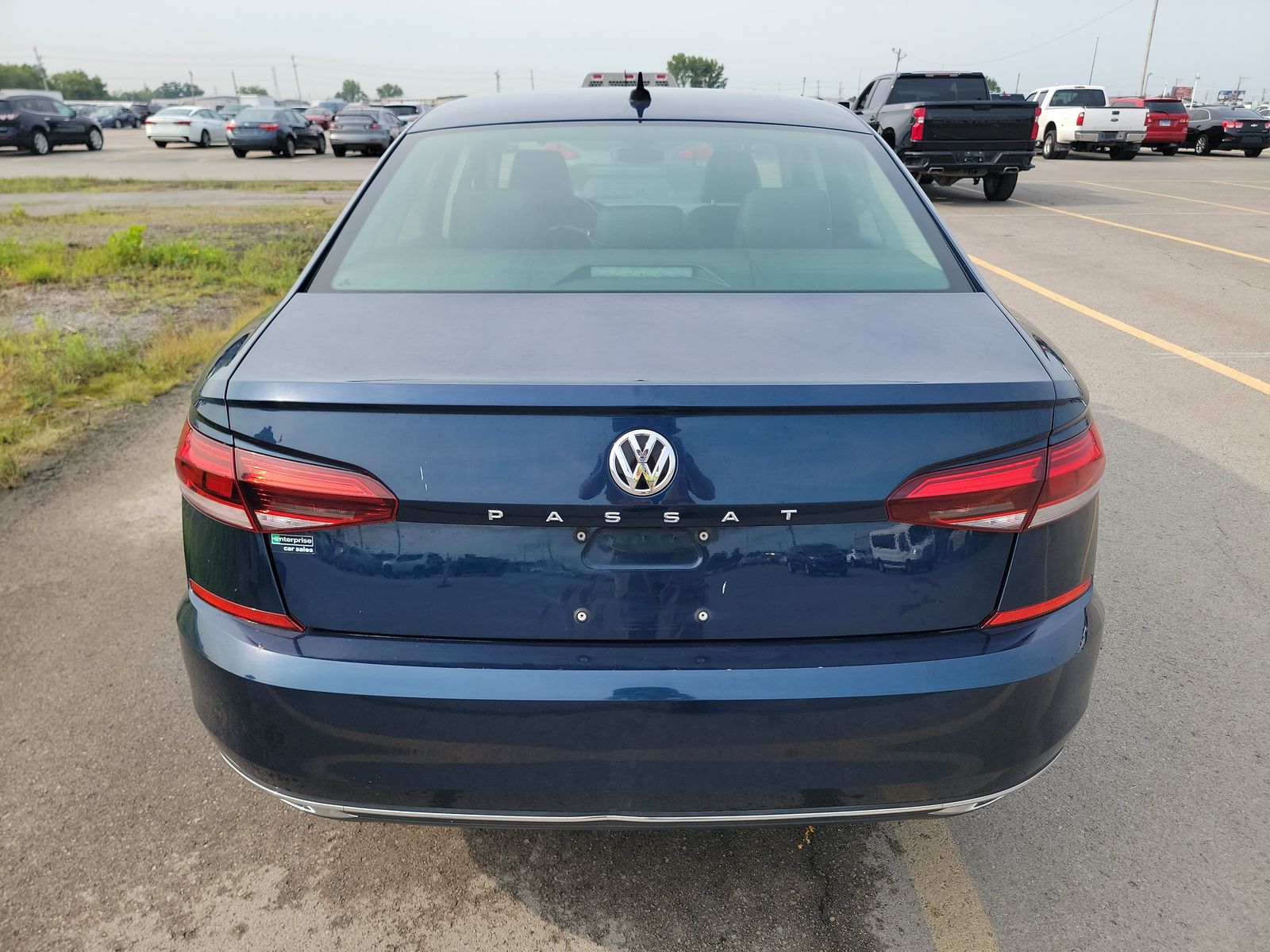 2020 Volkswagen Passat 2.0T SE FWD
