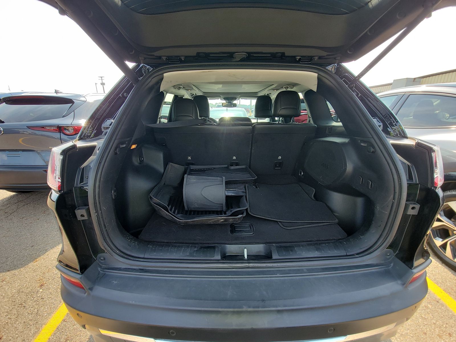 2020 Jeep Cherokee Limited AWD