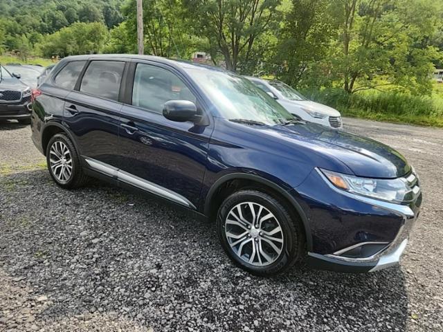 2017 Mitsubishi Outlander ES FWD