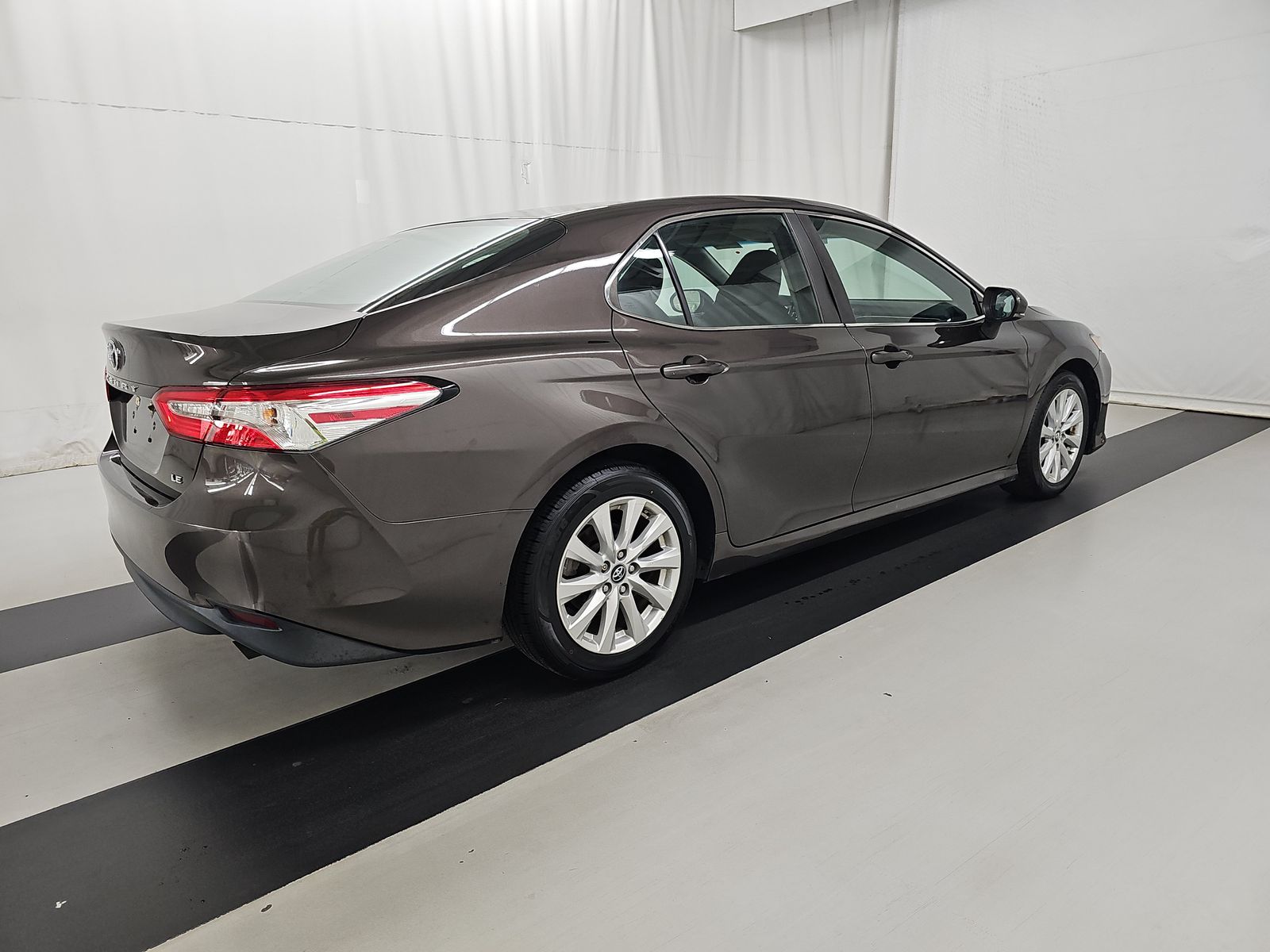 2018 Toyota Camry LE FWD