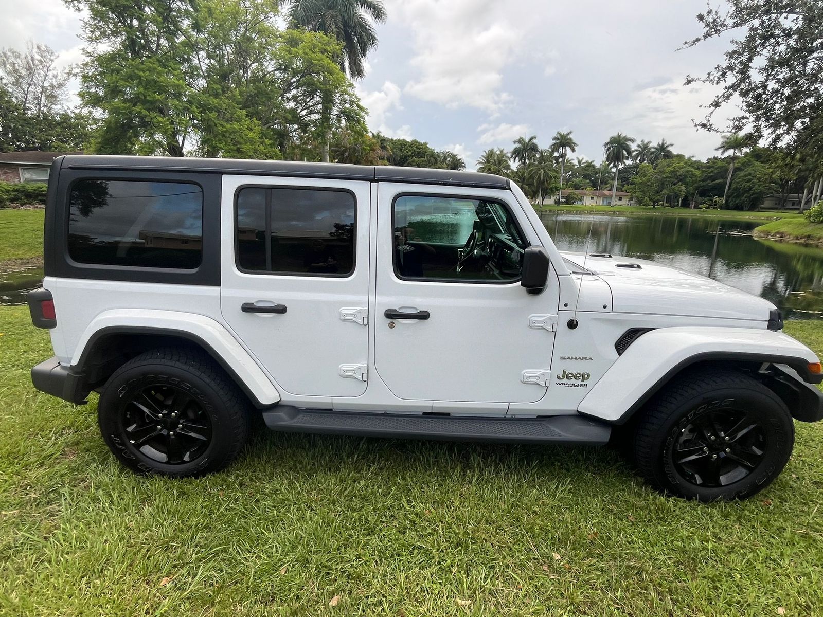 2020 Jeep Wrangler Unlimited Sahara