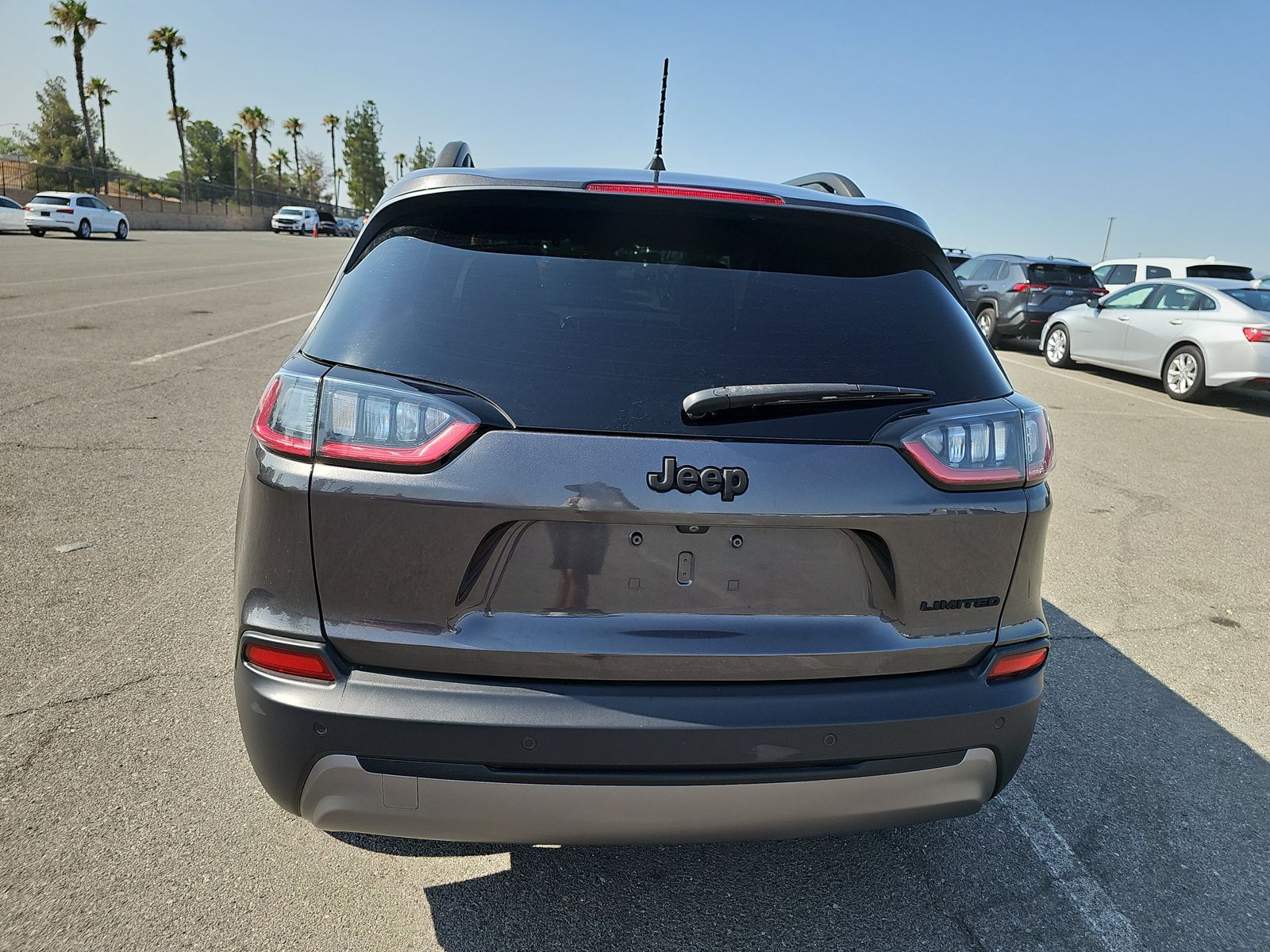 2019 Jeep Cherokee Limited FWD