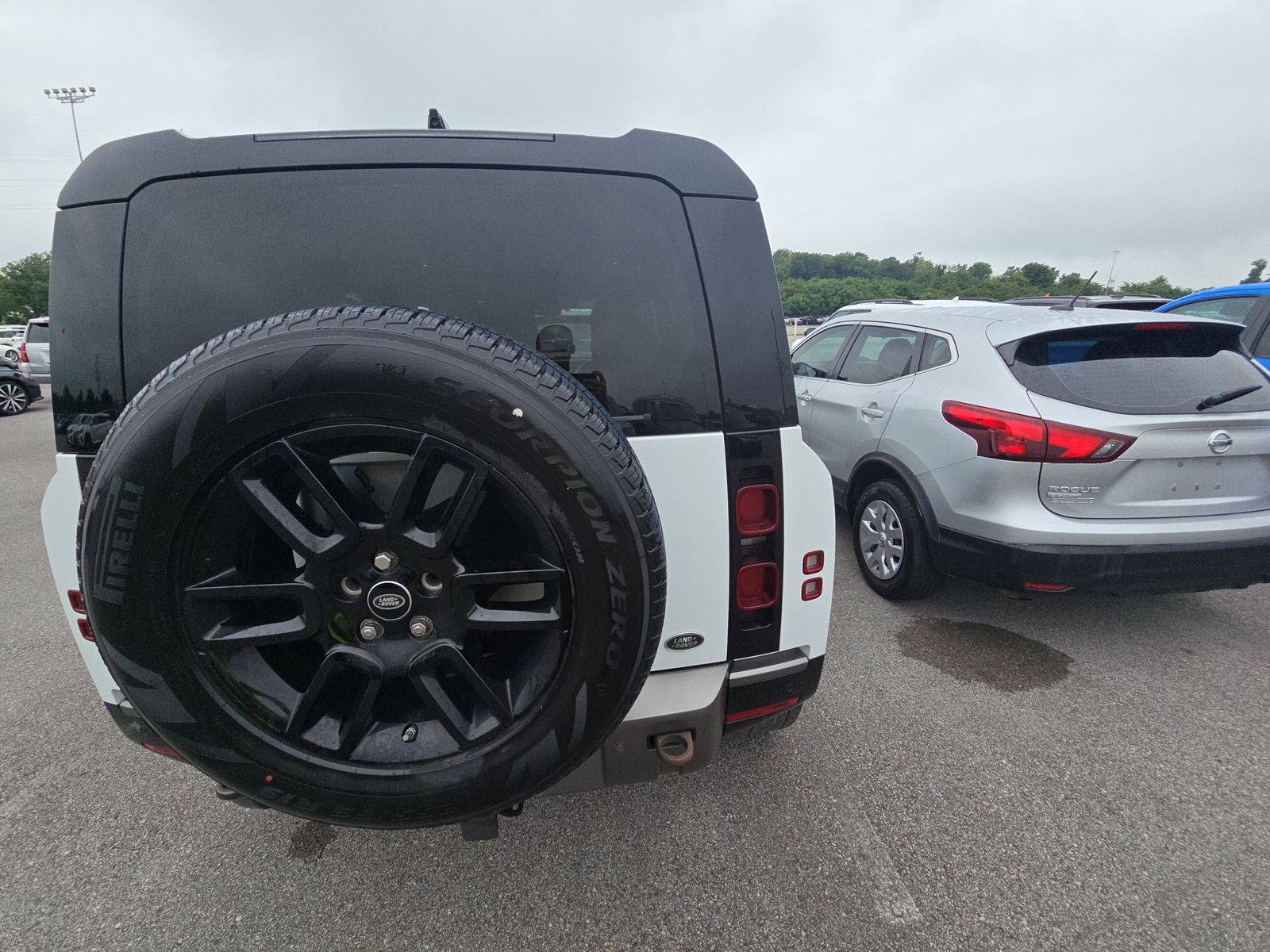 2021 Land Rover Defender 110 X-Dynamic HSE AWD