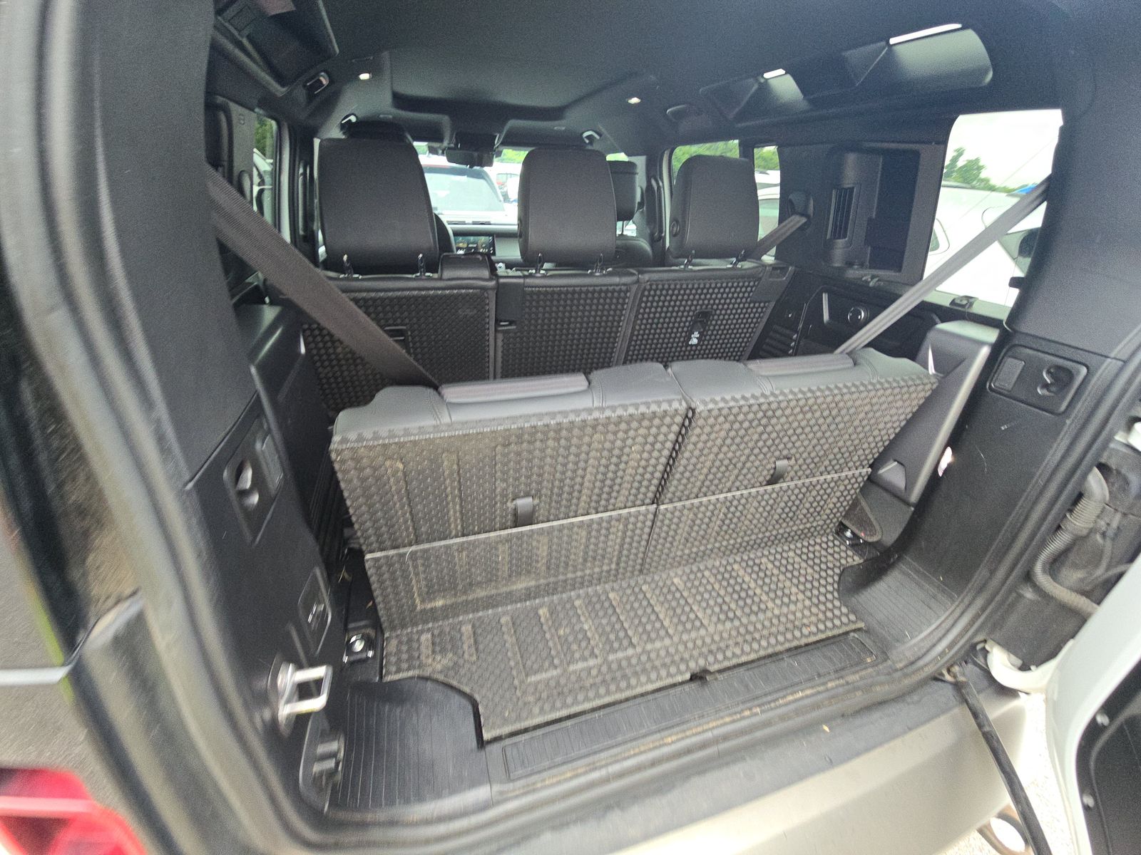 2021 Land Rover Defender 110 X-Dynamic HSE AWD