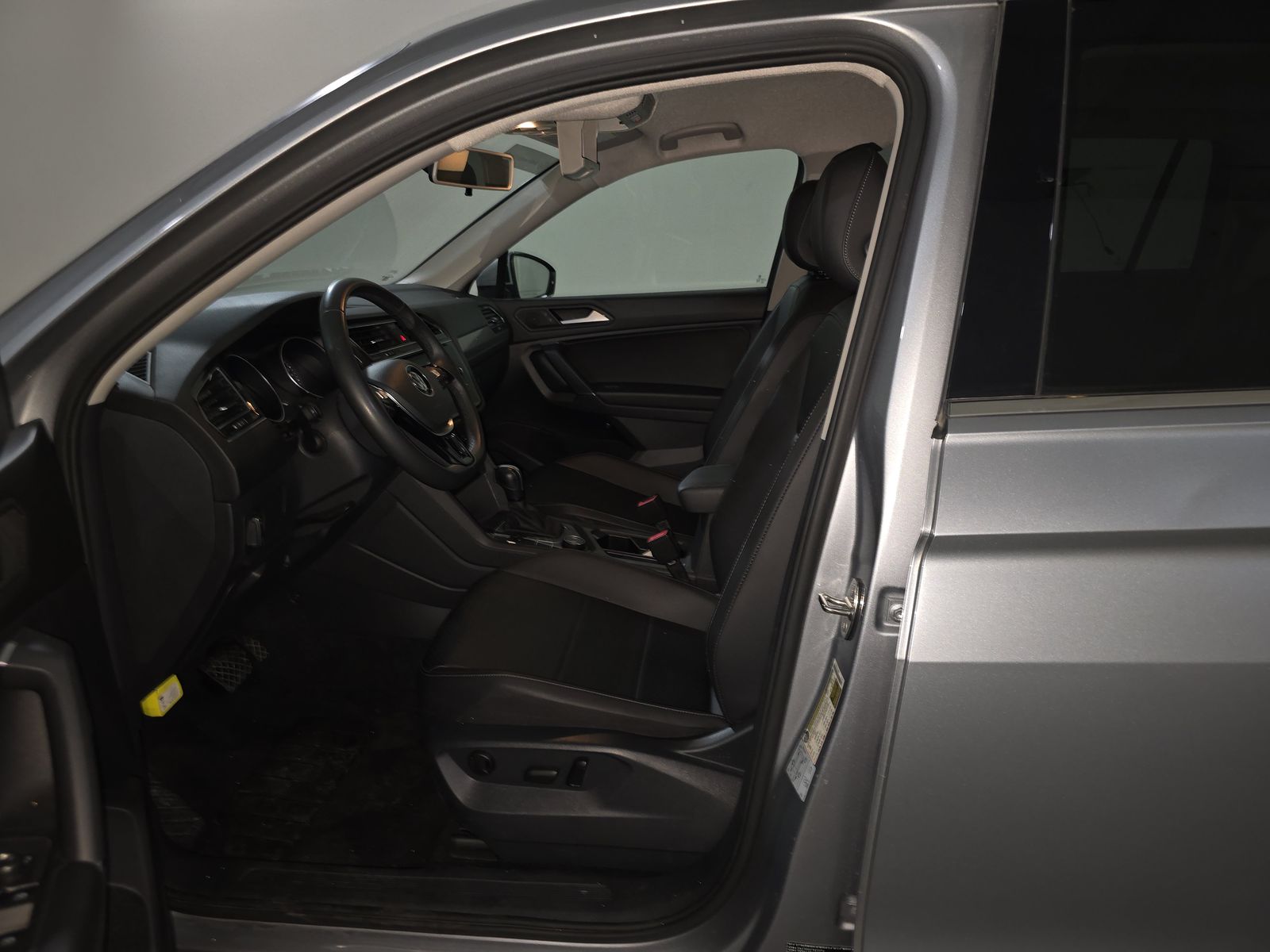 2020 Volkswagen Tiguan 2.0T SE AWD