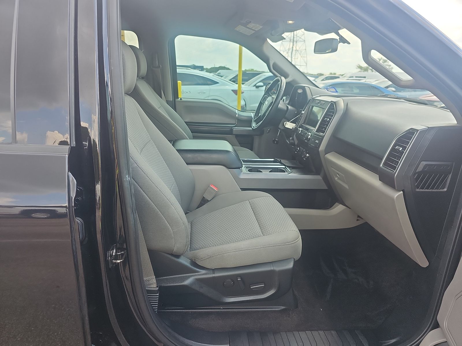 2020 Ford F-150 XLT RWD