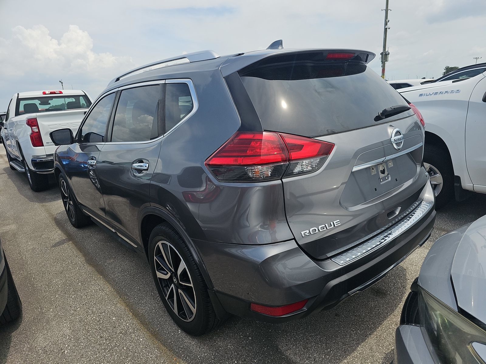 2017 Nissan Rogue SL FWD