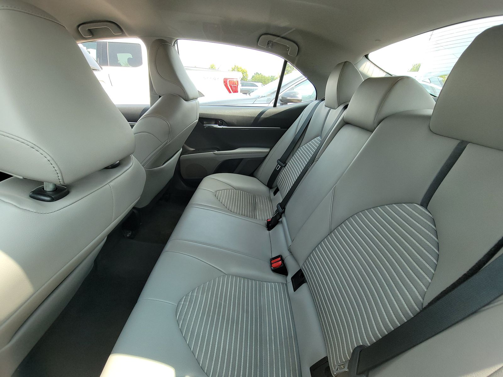 2022 Toyota Camry SE FWD