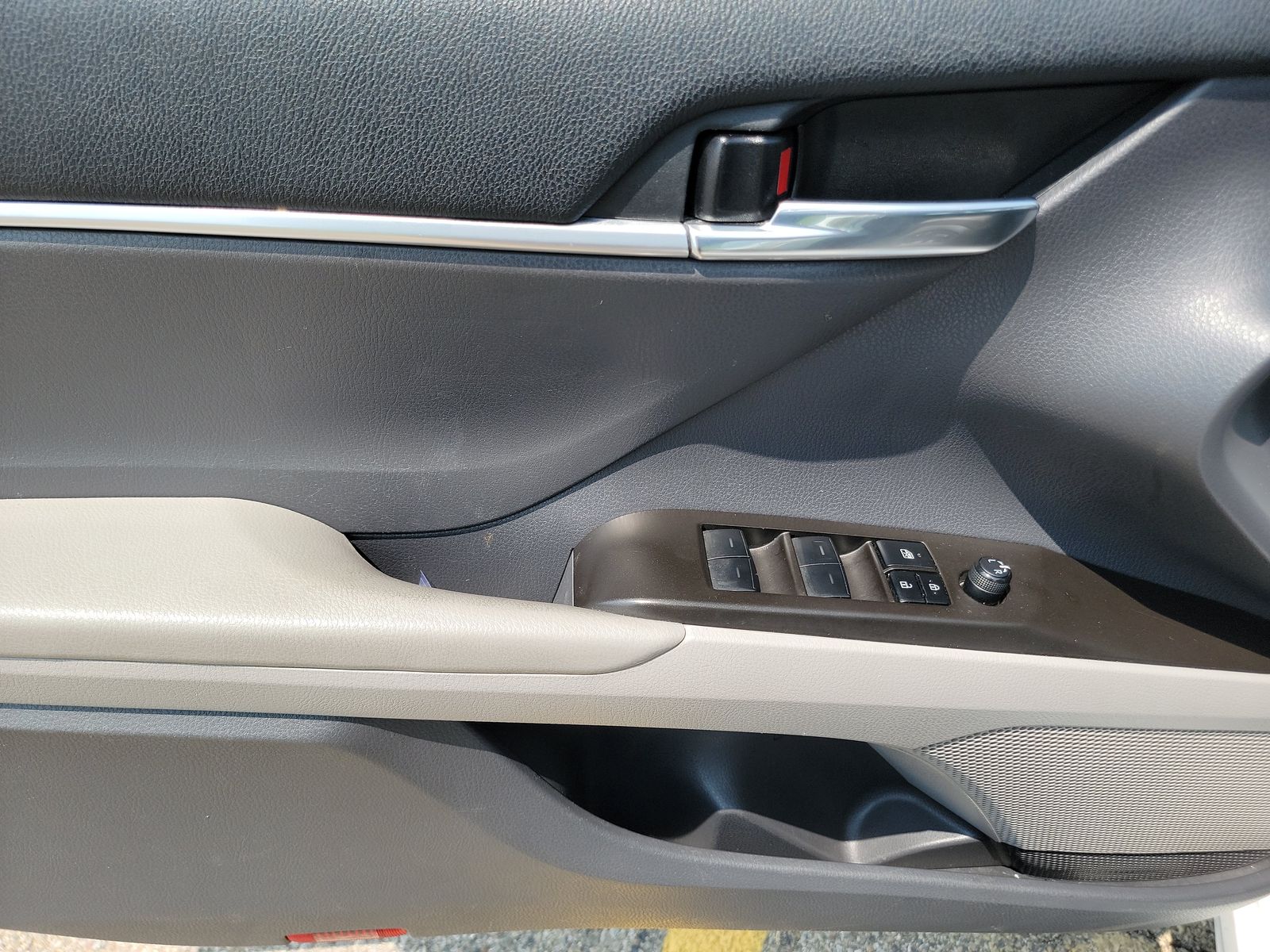 2022 Toyota Camry SE FWD