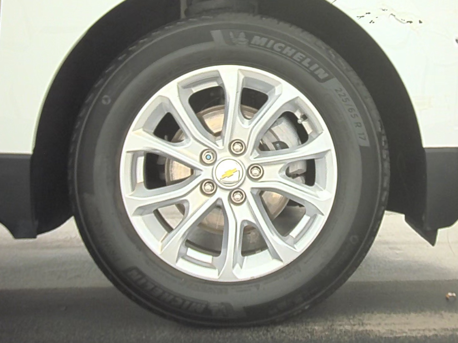 2021 Chevrolet Equinox LS FWD
