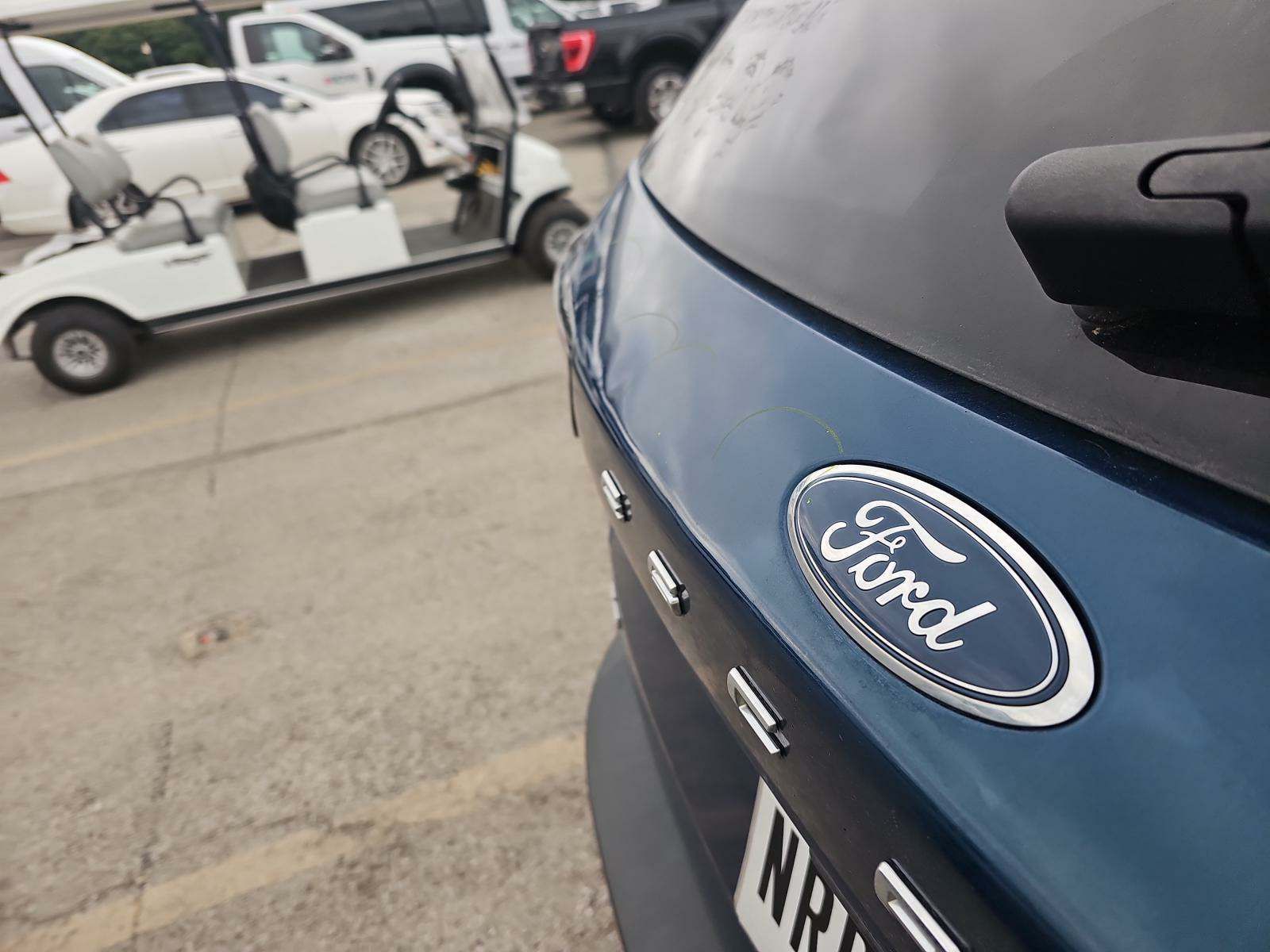 2020 Ford Escape SE FWD