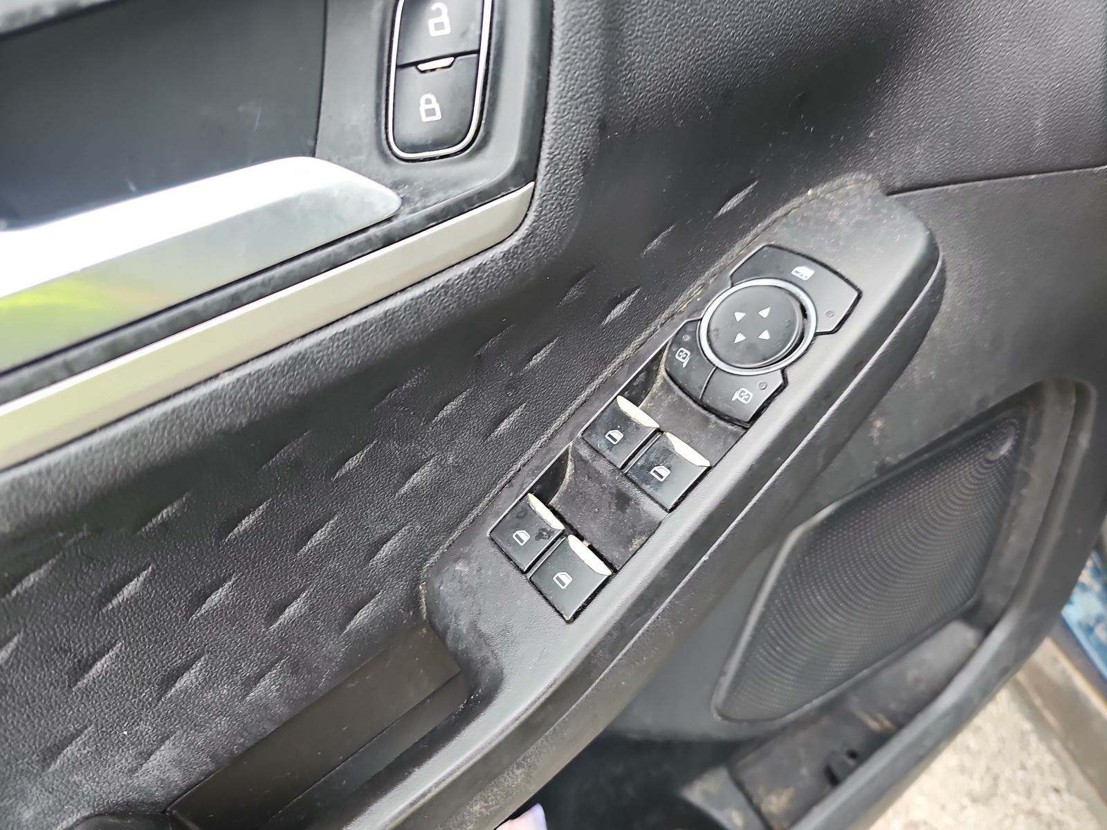 2020 Ford Escape SE FWD