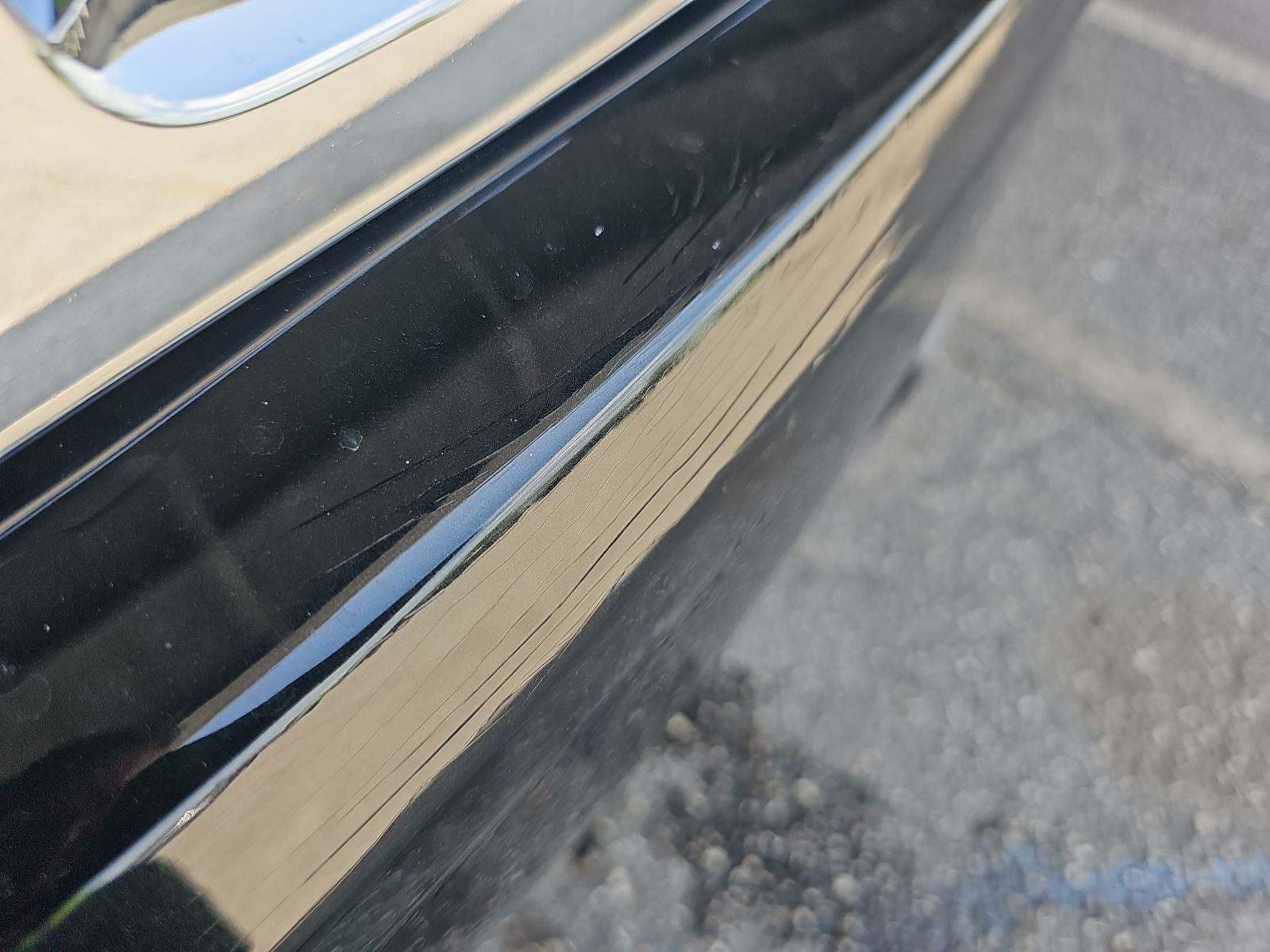 2012 Jeep Grand Cherokee Overland RWD