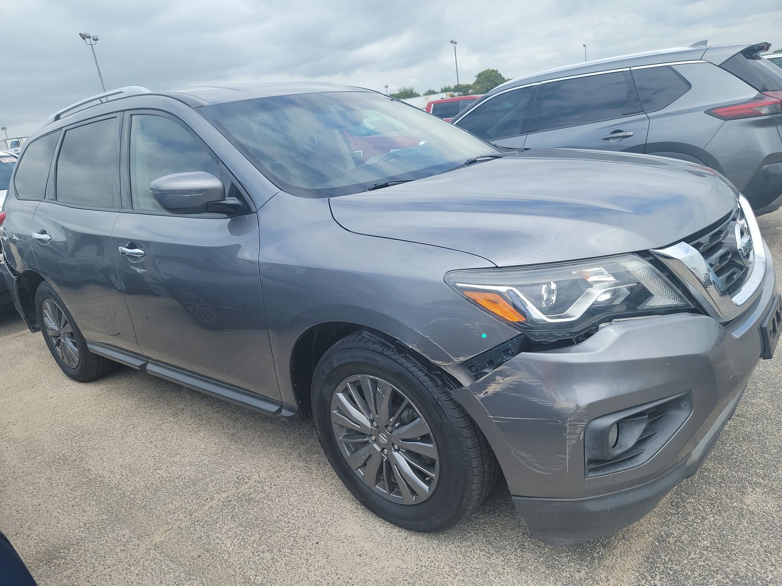 2018 Nissan Pathfinder SV FWD