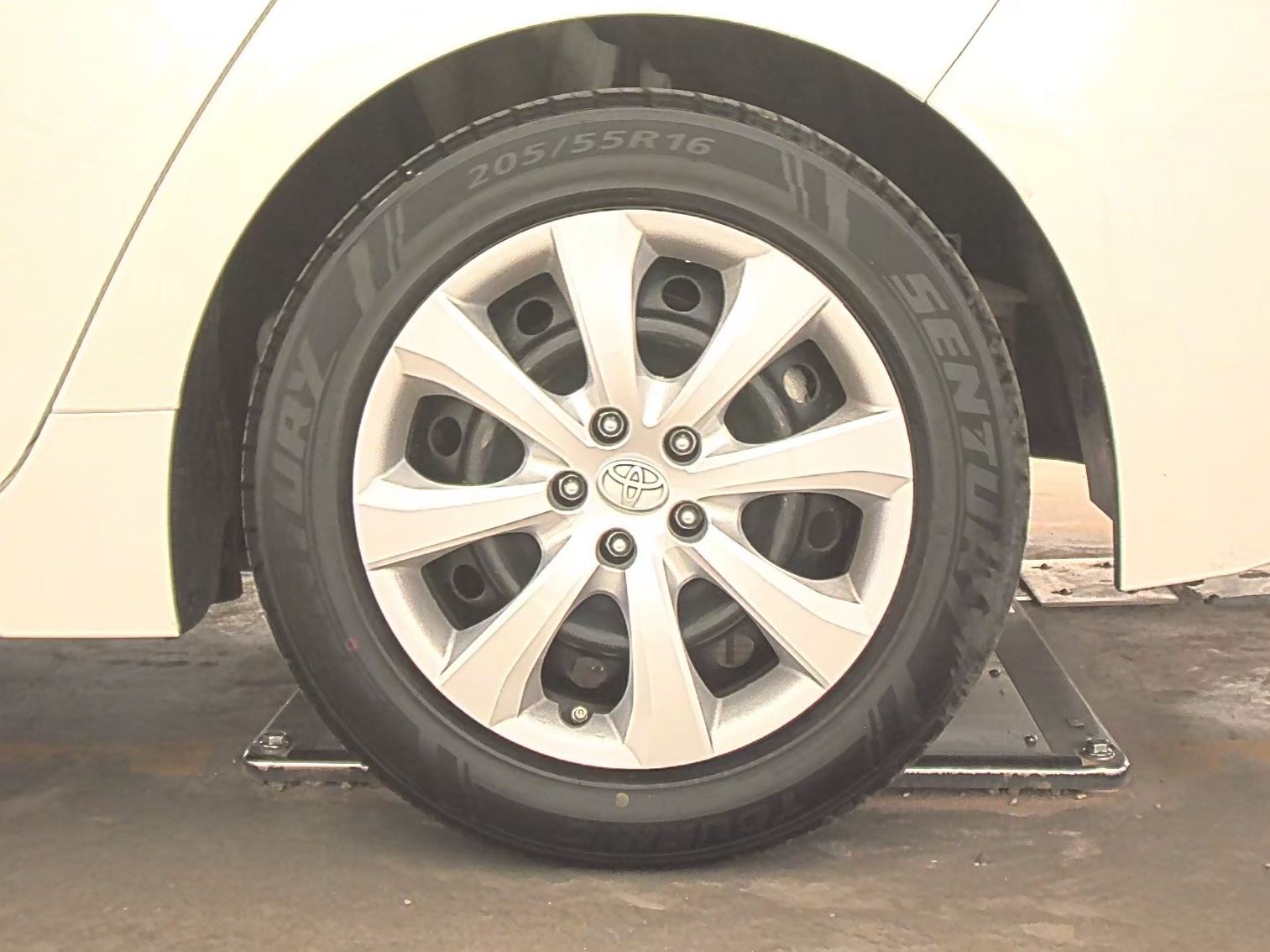 2021 Toyota Corolla LE FWD