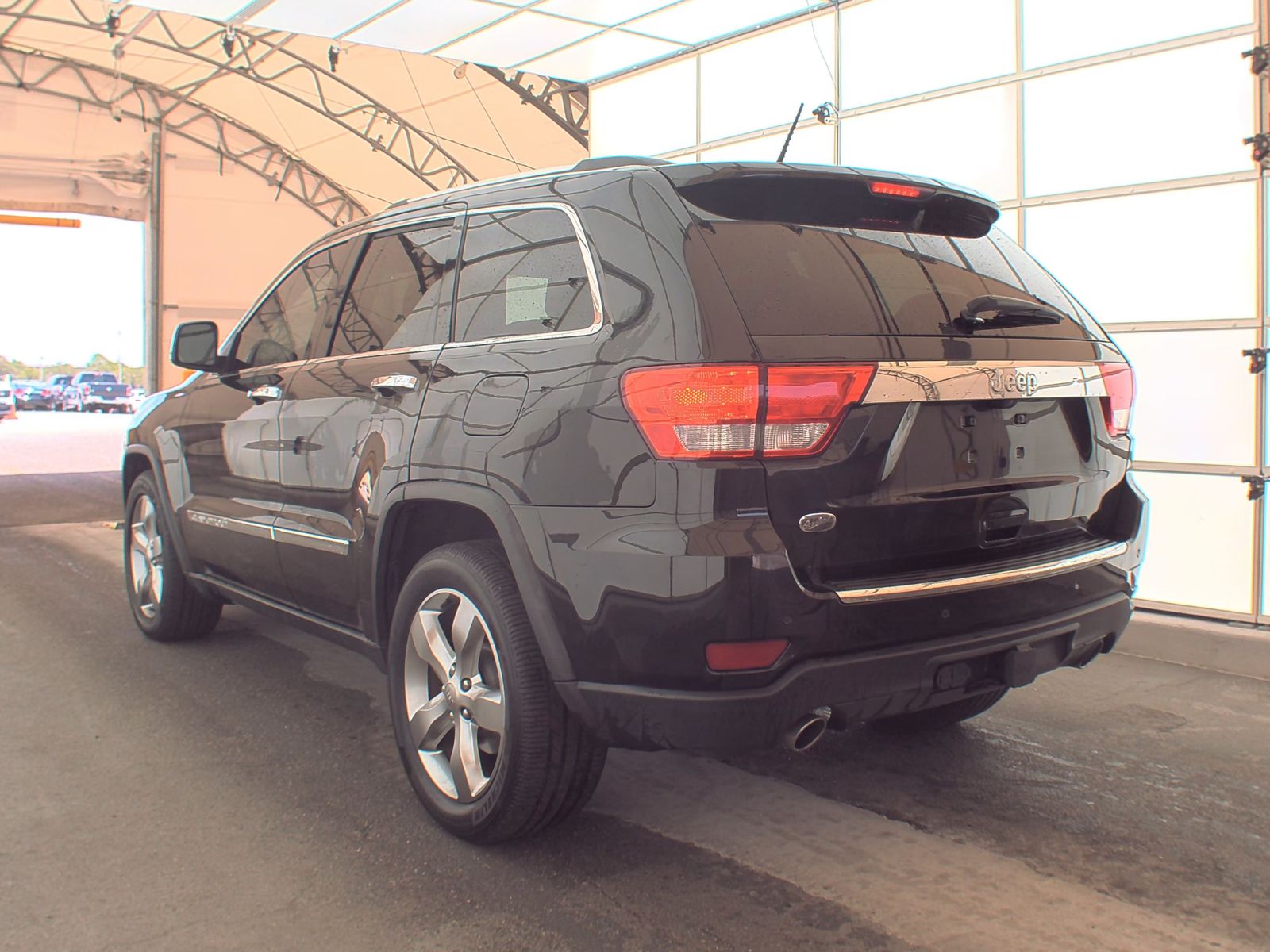 2012 Jeep Grand Cherokee Overland RWD