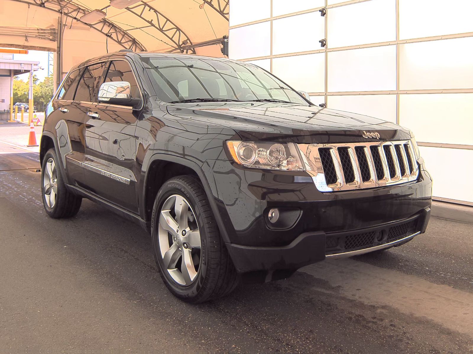 2012 Jeep Grand Cherokee Overland RWD