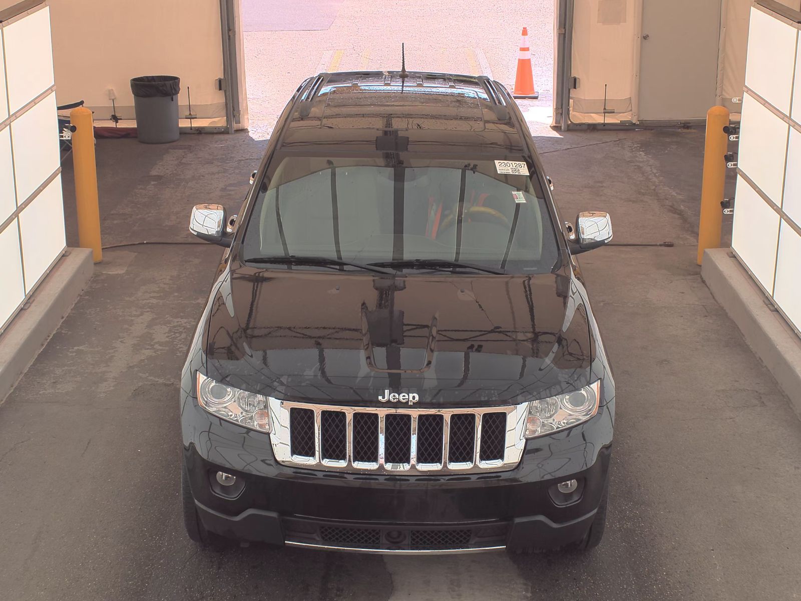 2012 Jeep Grand Cherokee Overland RWD