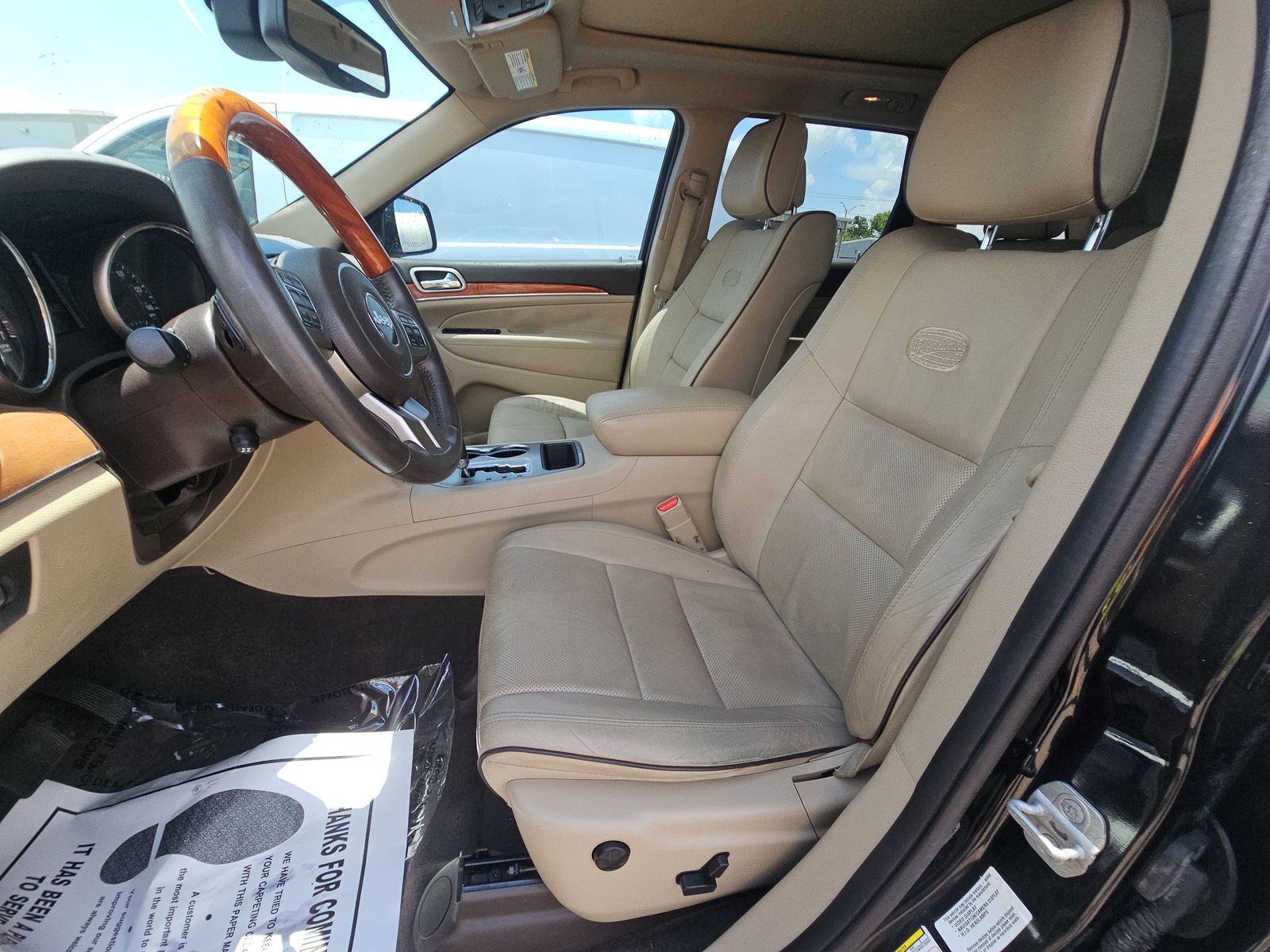 2012 Jeep Grand Cherokee Overland RWD