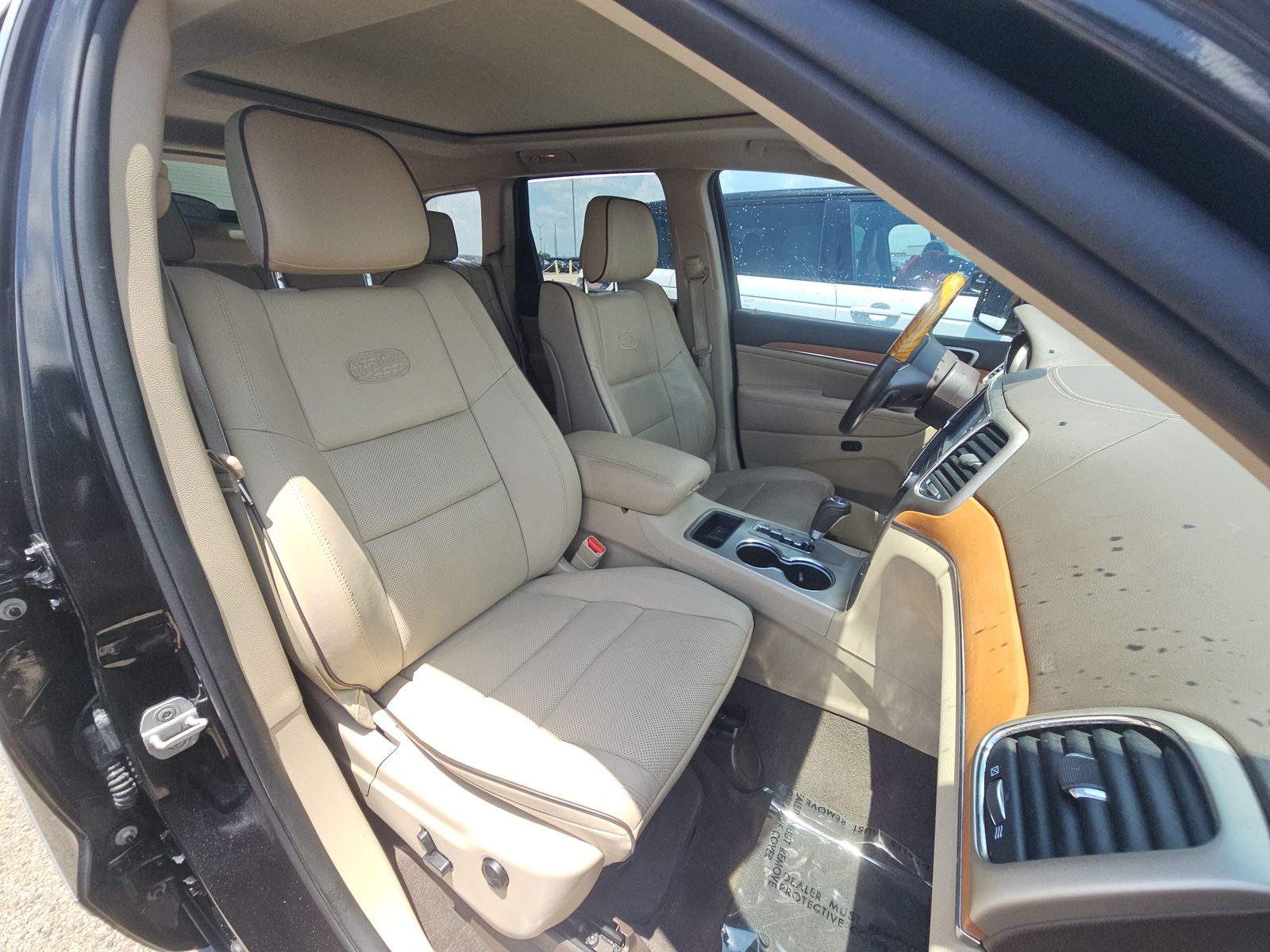 2012 Jeep Grand Cherokee Overland RWD