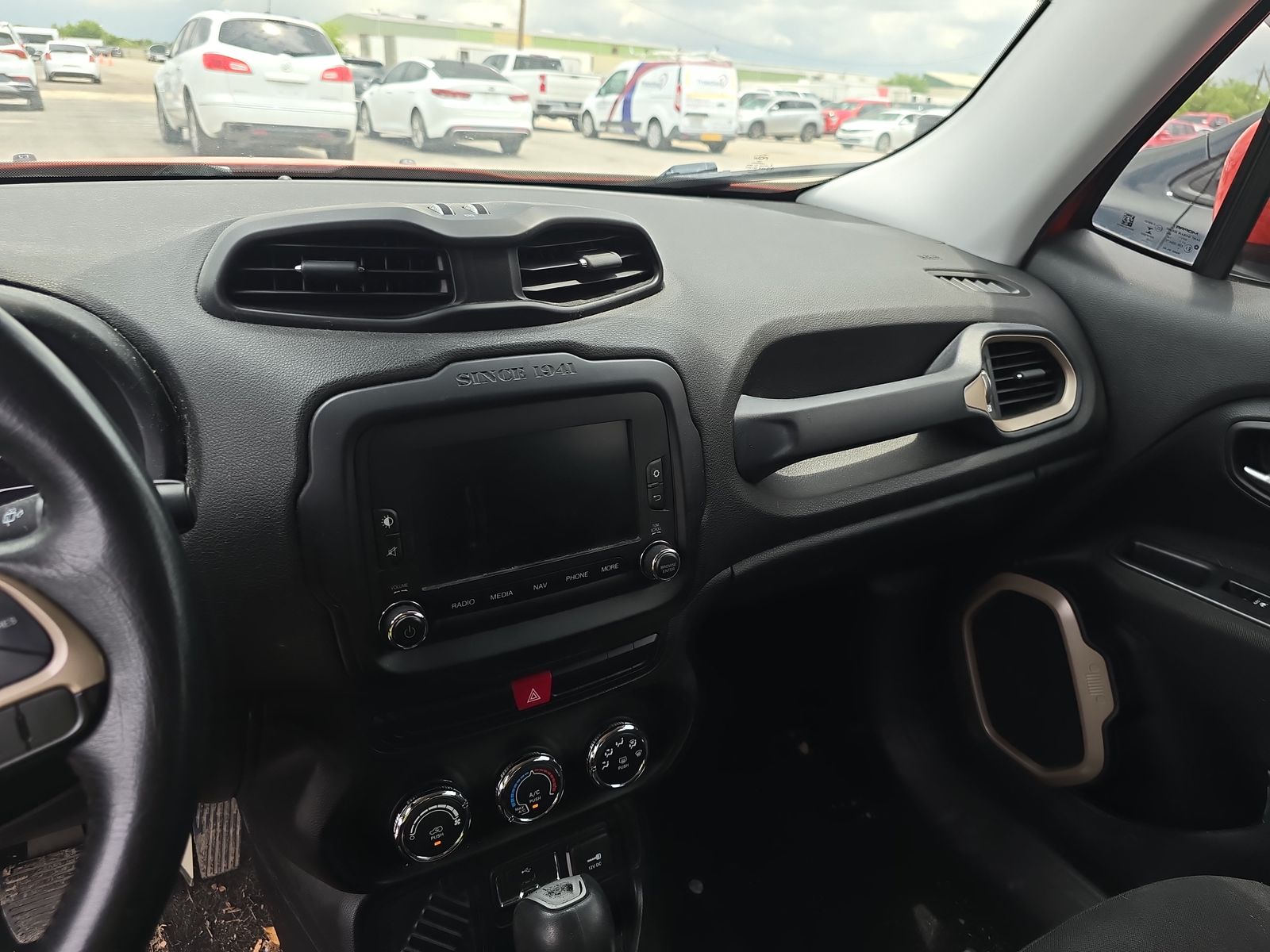 2015 Jeep Renegade Latitude FWD