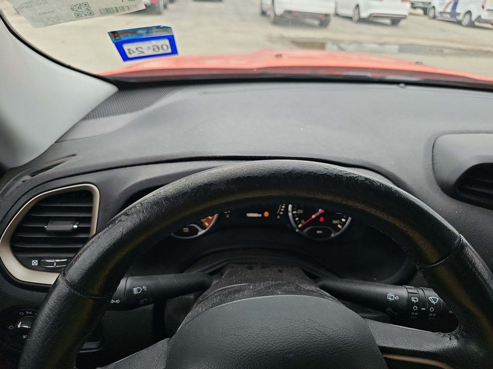 2015 Jeep Renegade Latitude FWD