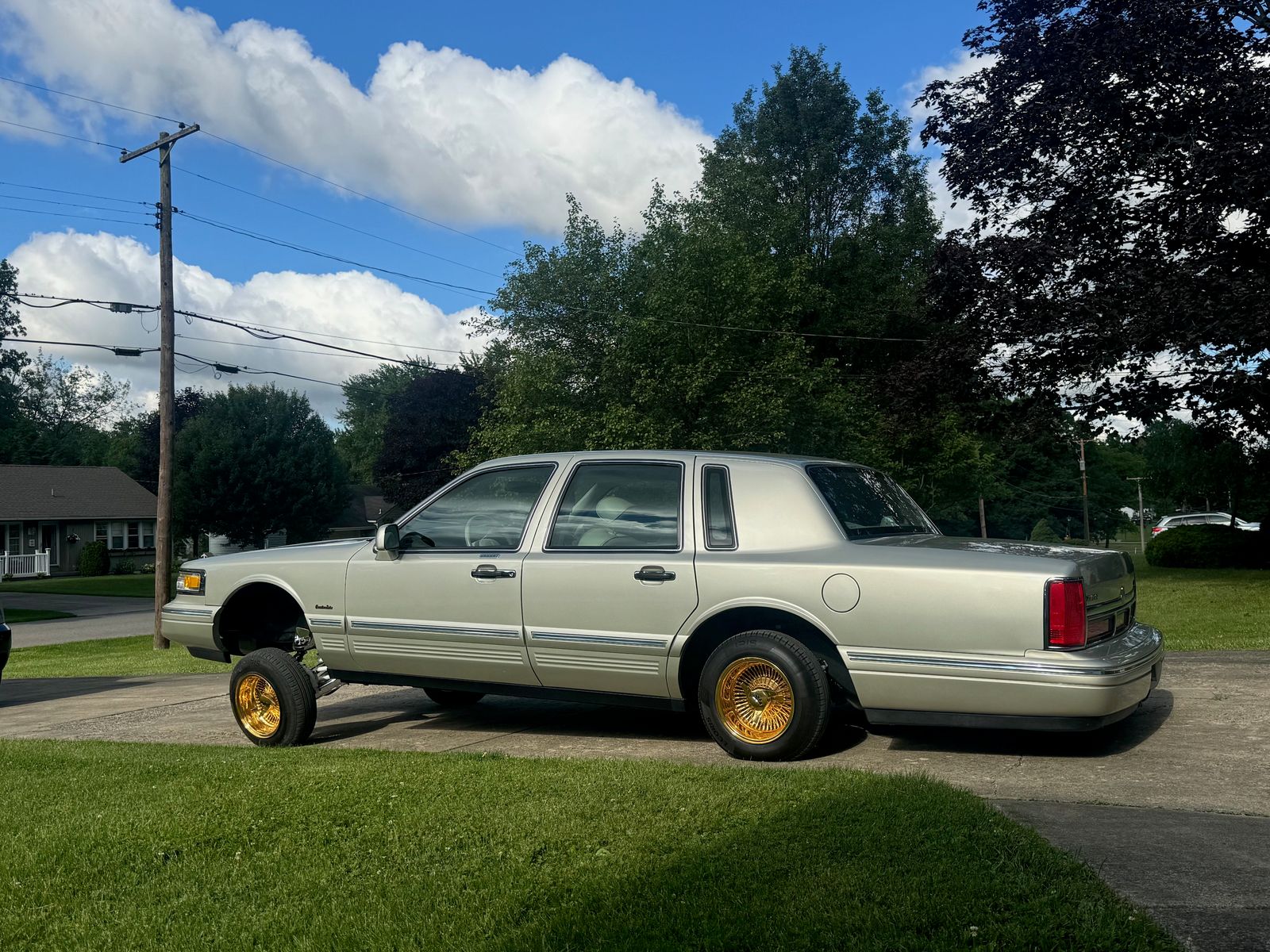 Lincoln Town Car Executive снимка Lincoln Town Car Executive