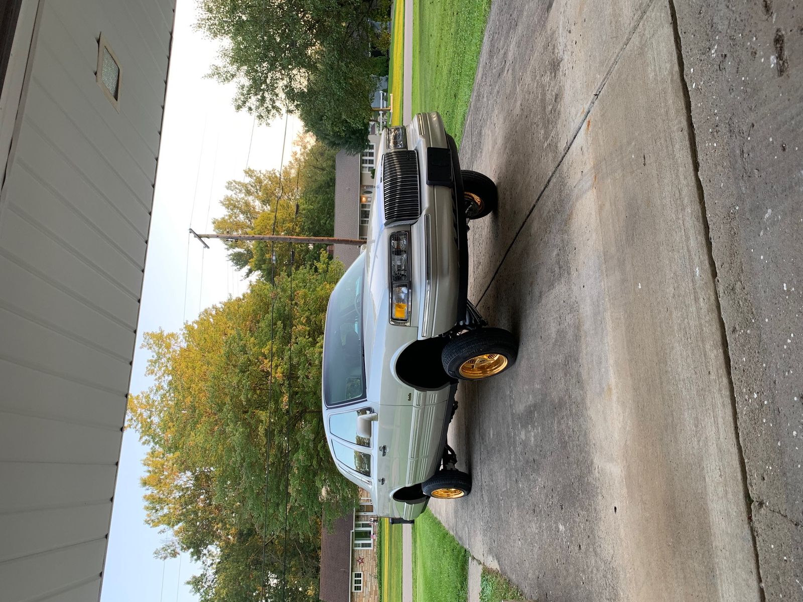 Lincoln Town Car Executive снимка Lincoln Town Car Executive