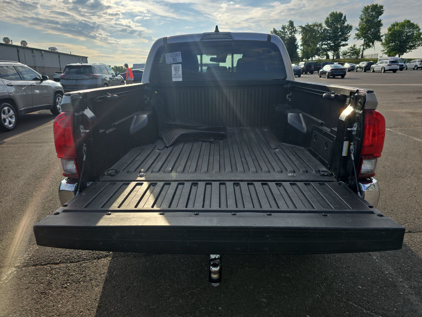 2021 Toyota Tacoma SR5 FWD