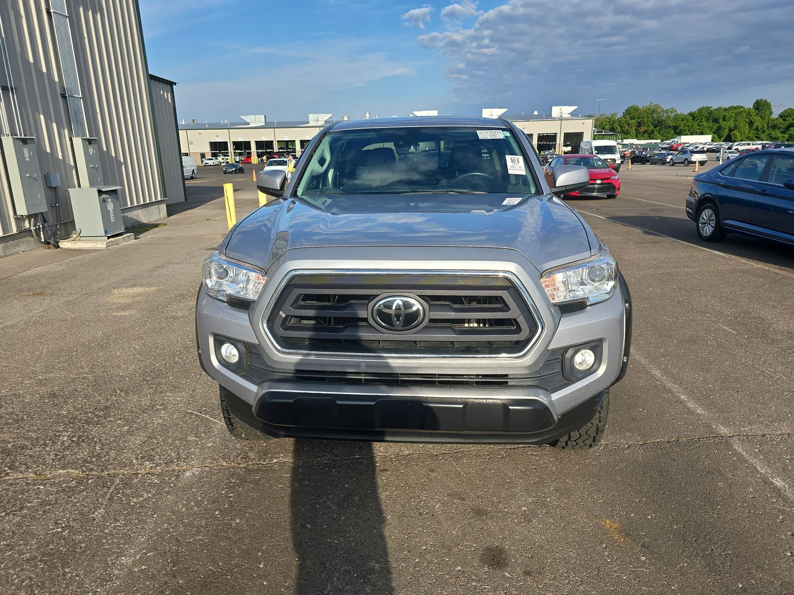 2021 Toyota Tacoma SR5 FWD