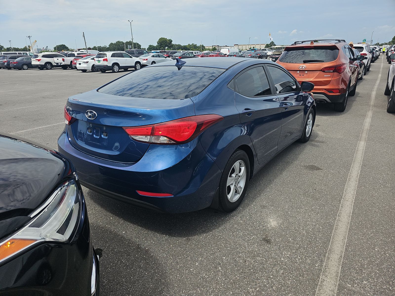 2015 Hyundai Elantra SE FWD