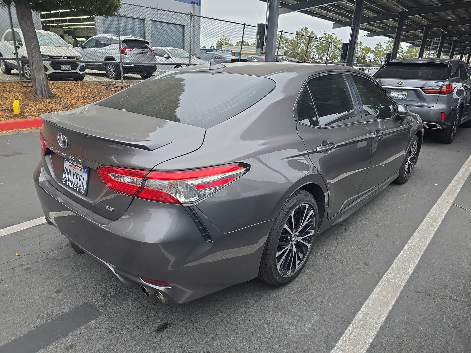 2019 Toyota Camry SE FWD