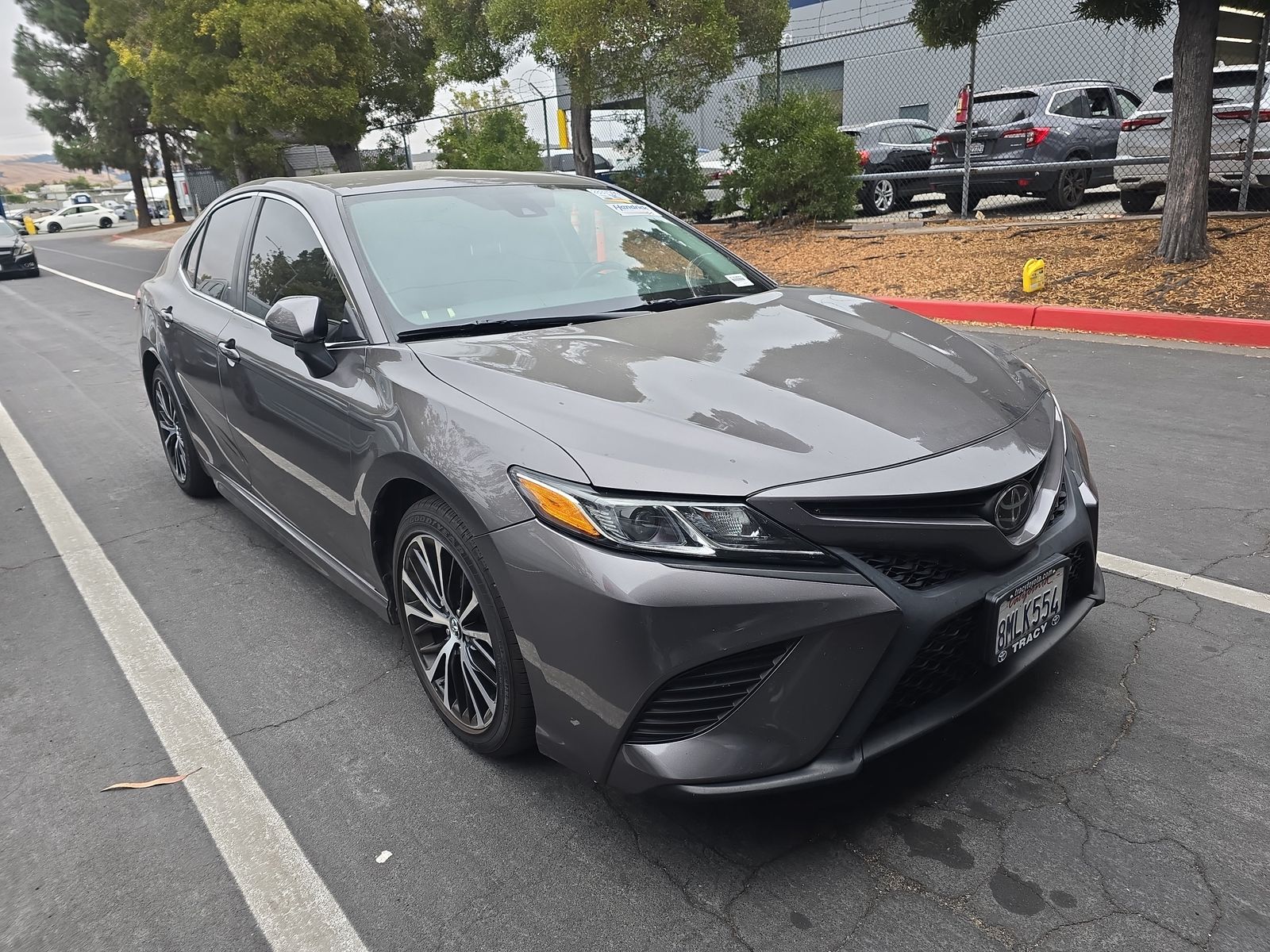 2019 Toyota Camry SE FWD