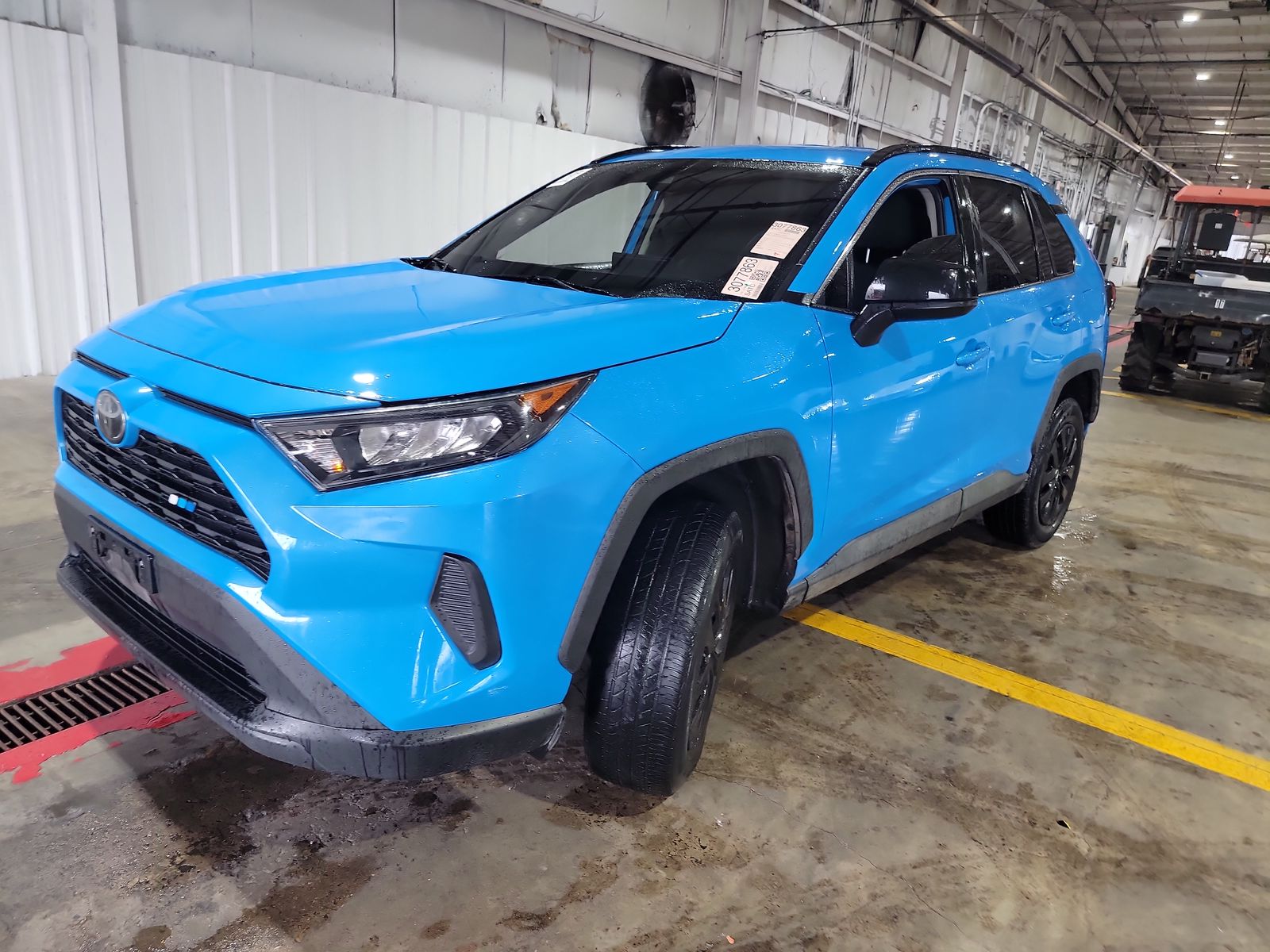 2020 Toyota RAV4 LE FWD