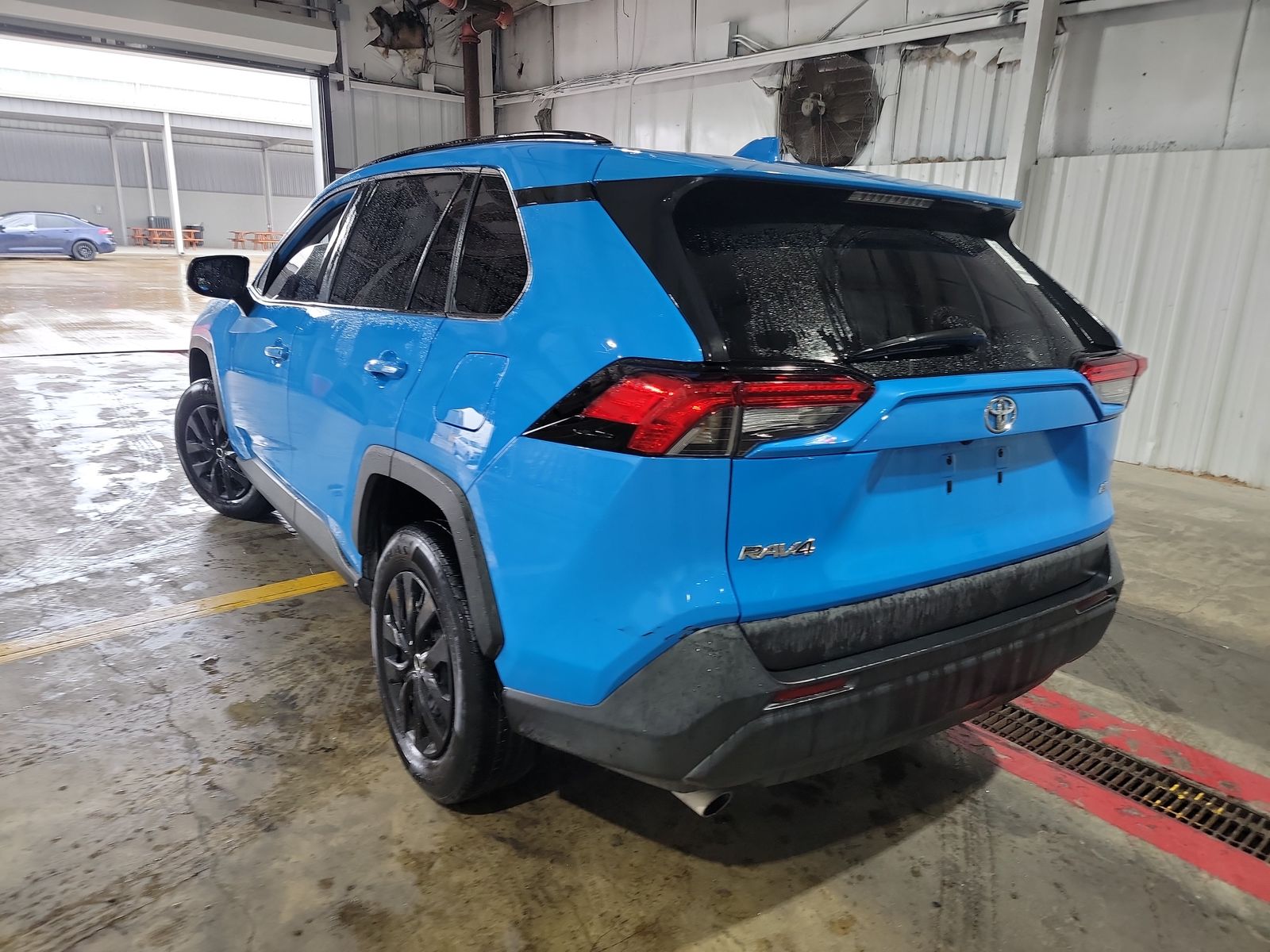 2020 Toyota RAV4 LE FWD