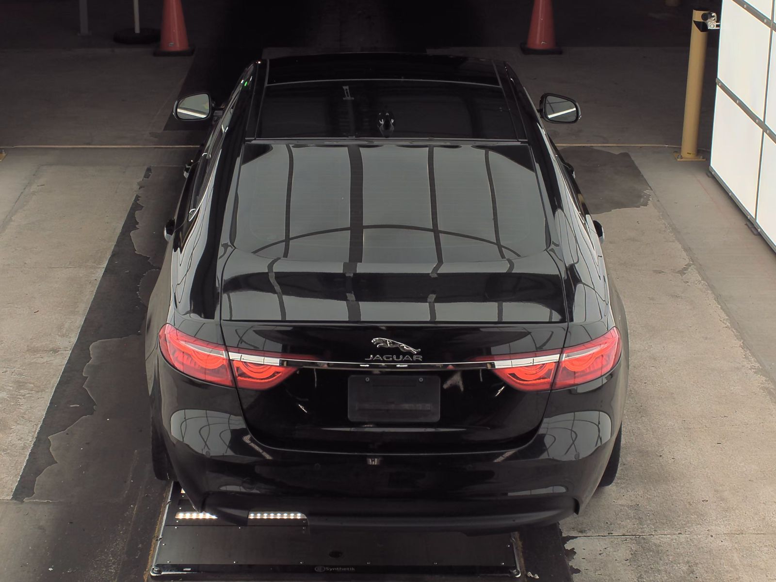 2017 Jaguar XF 20d Premium RWD