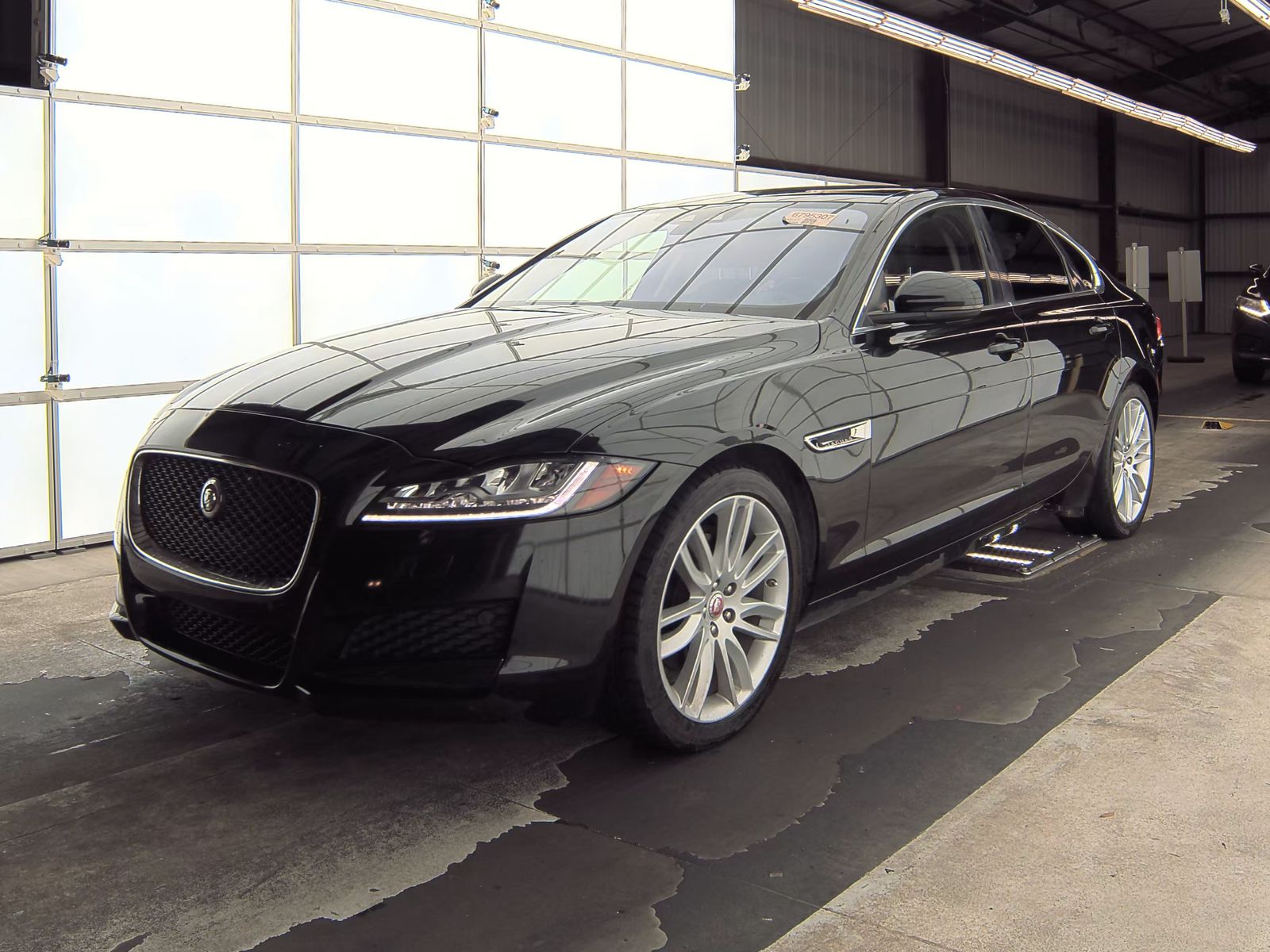 2017 Jaguar XF 20d Premium RWD