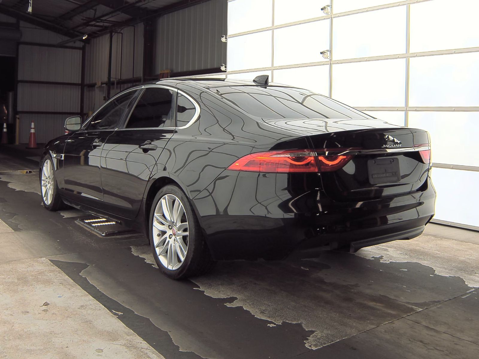 2017 Jaguar XF 20d Premium RWD