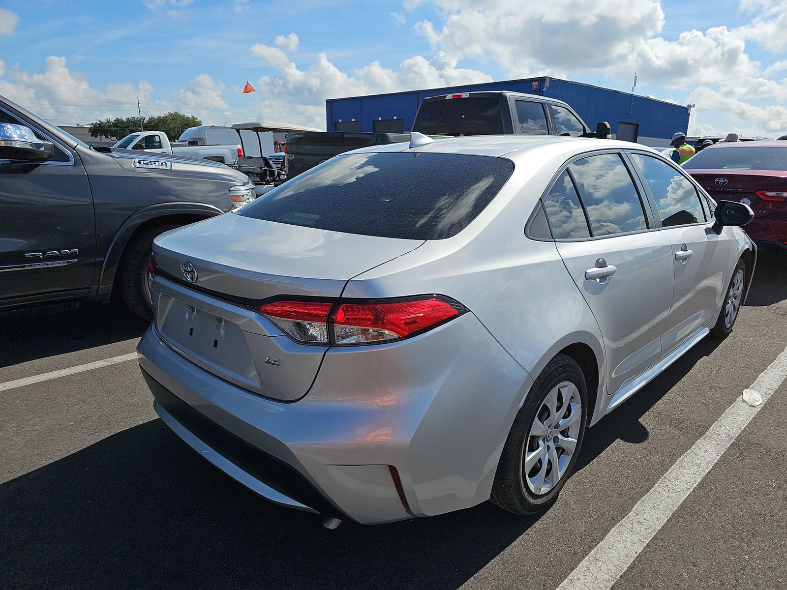 2022 Toyota Corolla LE FWD