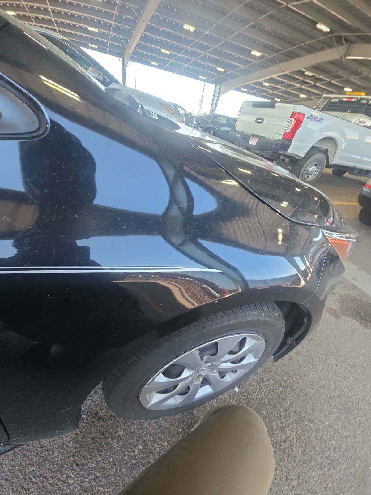 2022 Toyota Corolla LE FWD