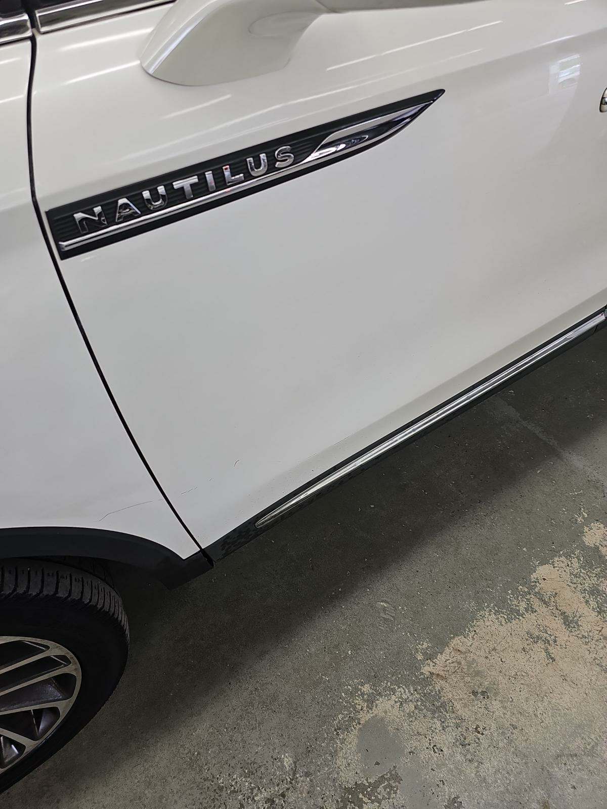 2019 Lincoln Nautilus Reserve AWD