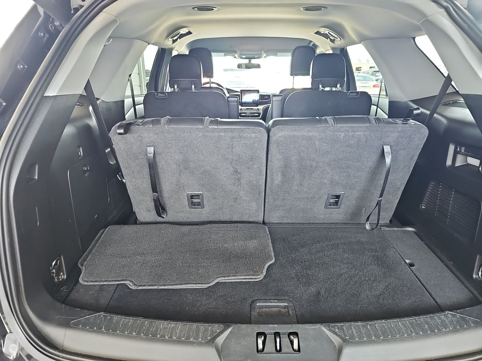 2021 Ford Explorer XLT AWD