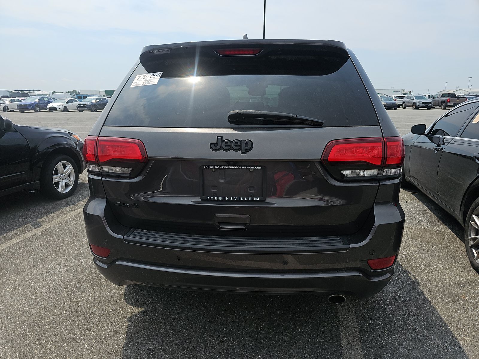 2020 Jeep Grand Cherokee Laredo Altitude Edition AWD